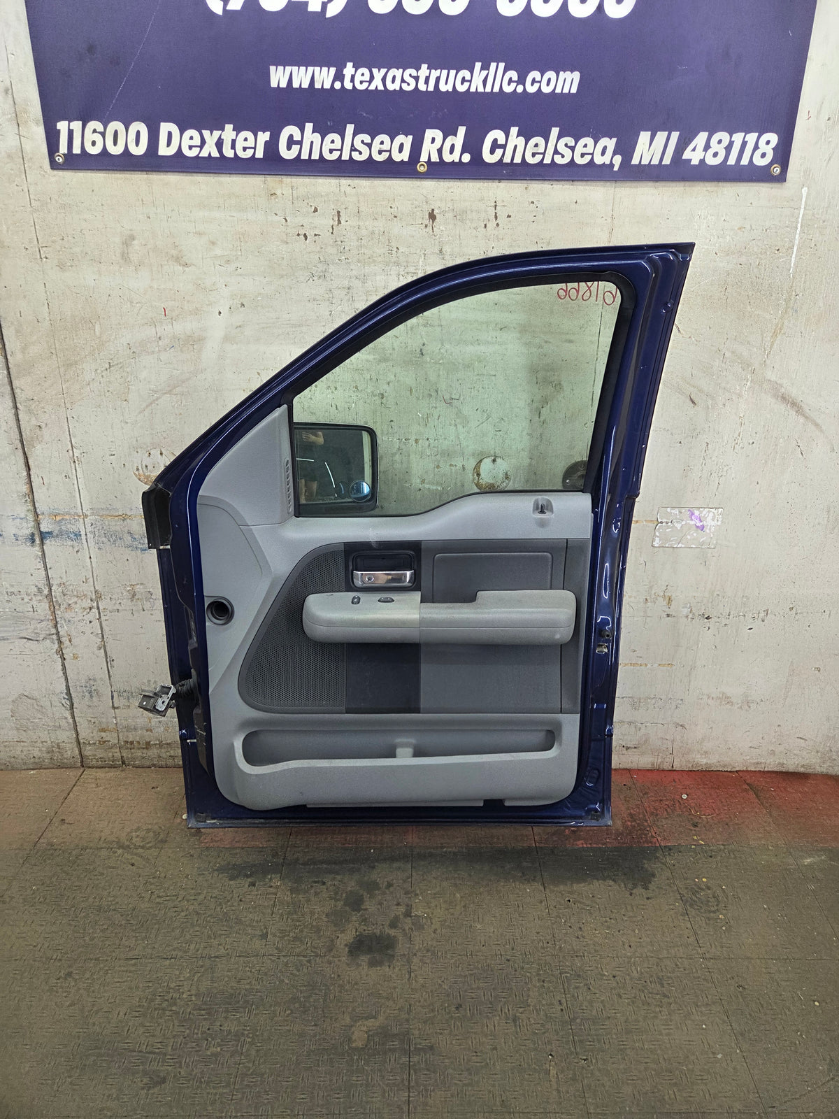 2004-2008 Ford F150 Crew Cab Passenger Side Front Door RH