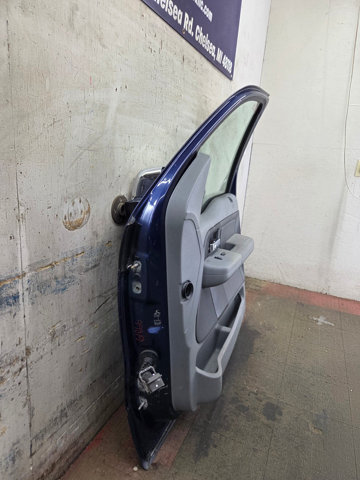 2004-2008 Ford F150 Crew Cab Passenger Side Front Door RH