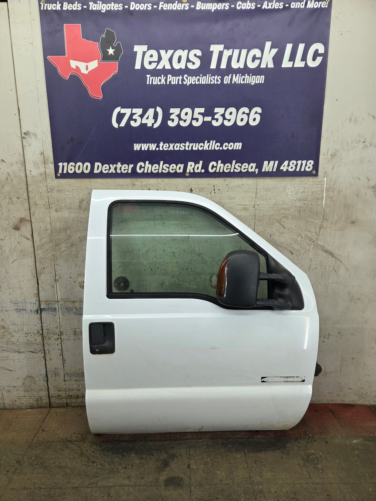 1999-2007 Ford Super Duty RH Passenger Side Front Door F250 F350 F450 F550