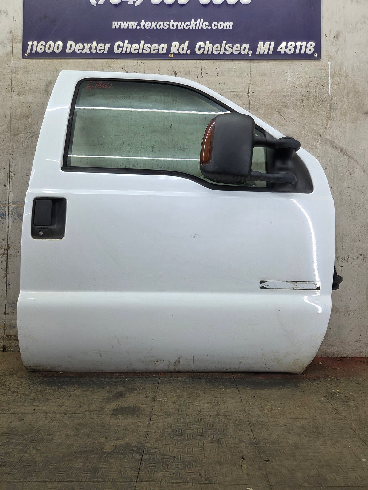 1999-2007 Ford Super Duty RH Passenger Side Front Door F250 F350 F450 F550