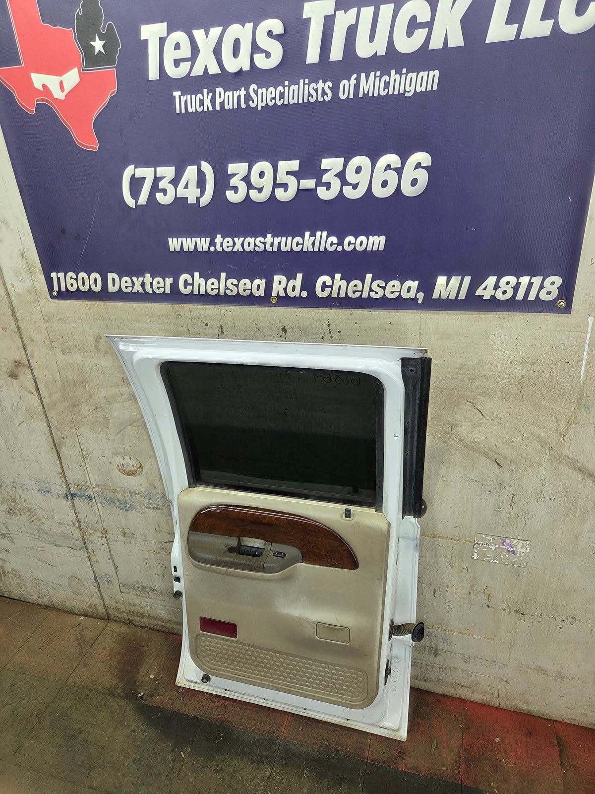 1999-2007 Ford Super Duty LH Driver Side Rear Crew Cab Door F250 F350 F450 F550