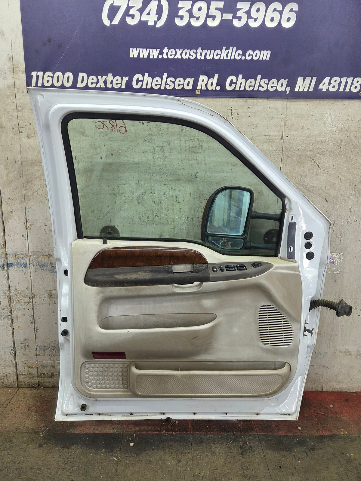 1999-2007 Ford Super Duty LH Driver Side Front Door F250 F350 F450 F550