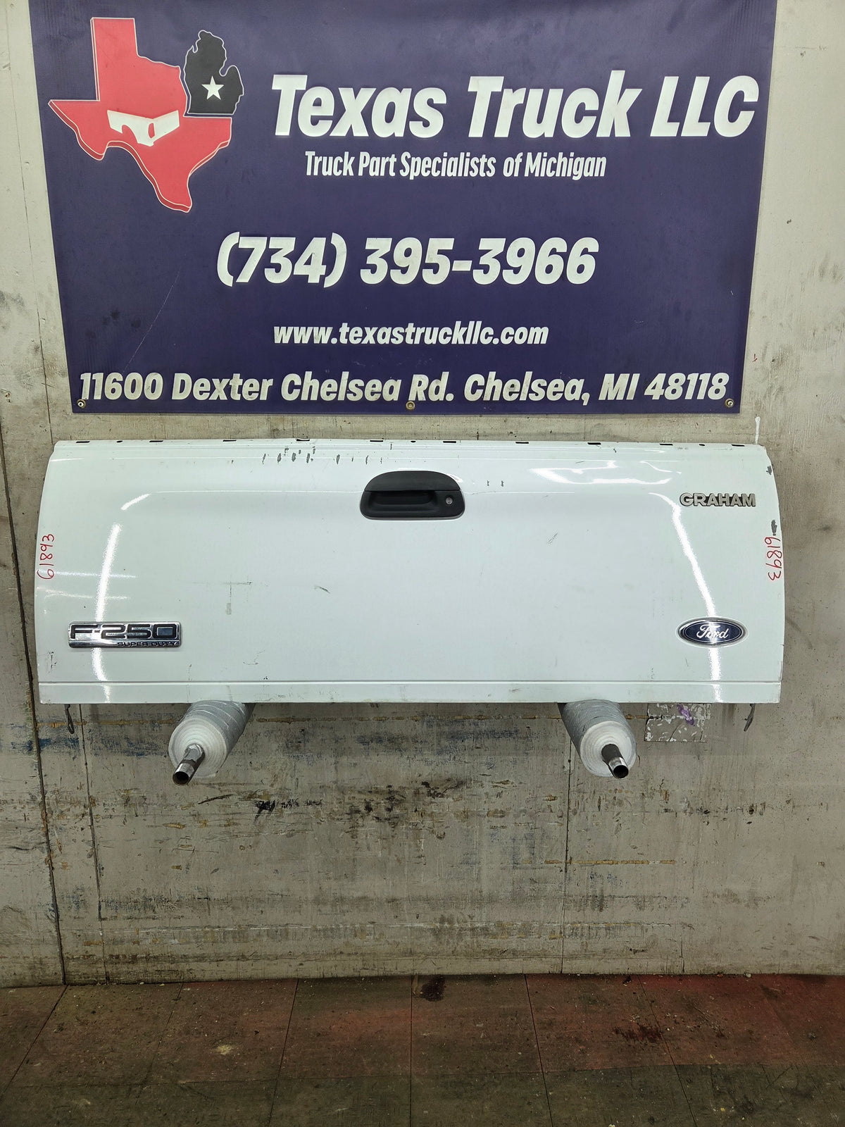 1997-2003 F150 / 1999-2007 Ford F250 F350 F450 F550 Super Duty Tailgate