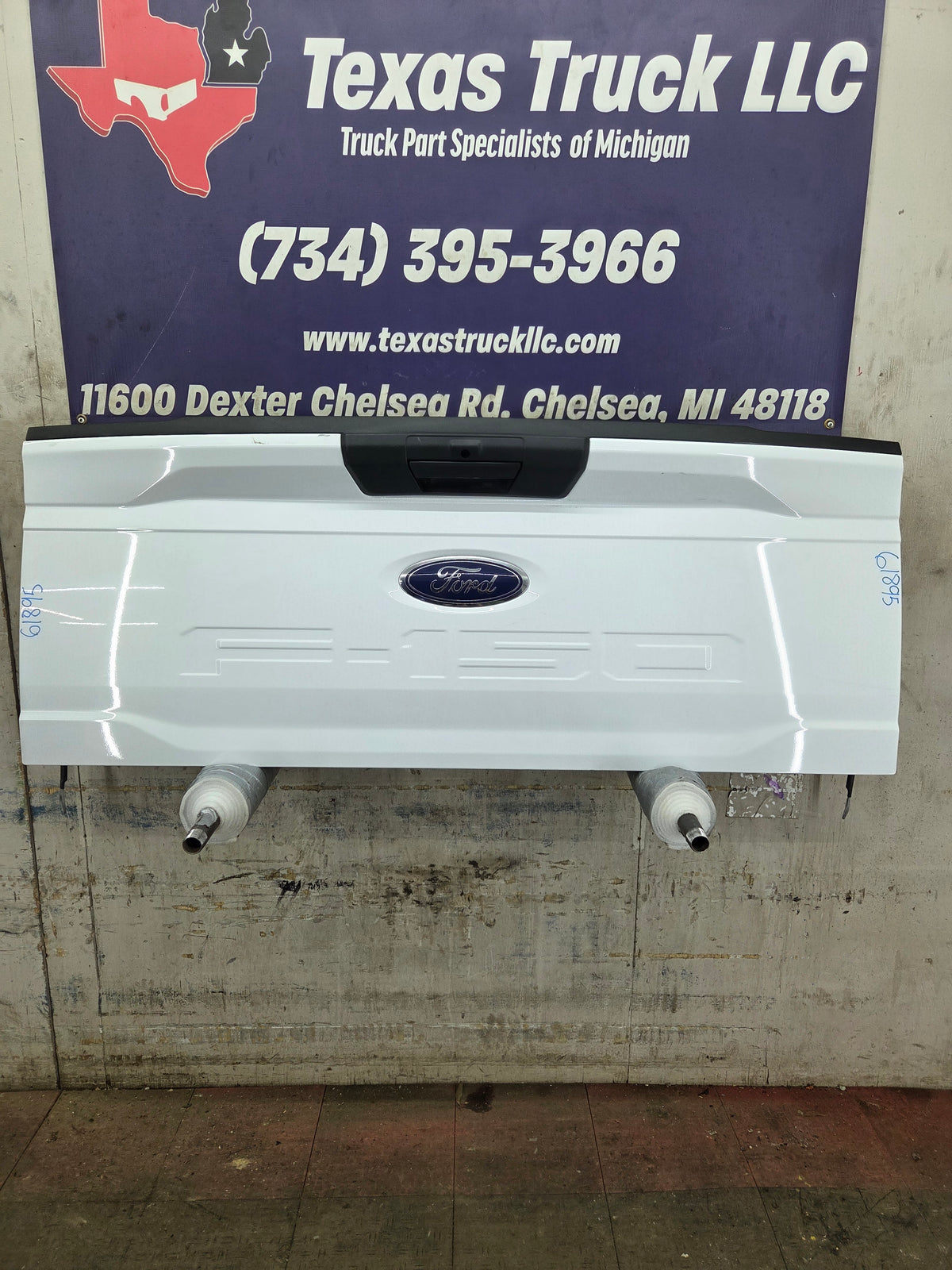 2021-2025 Ford F150 Tailgate - Oxford White
