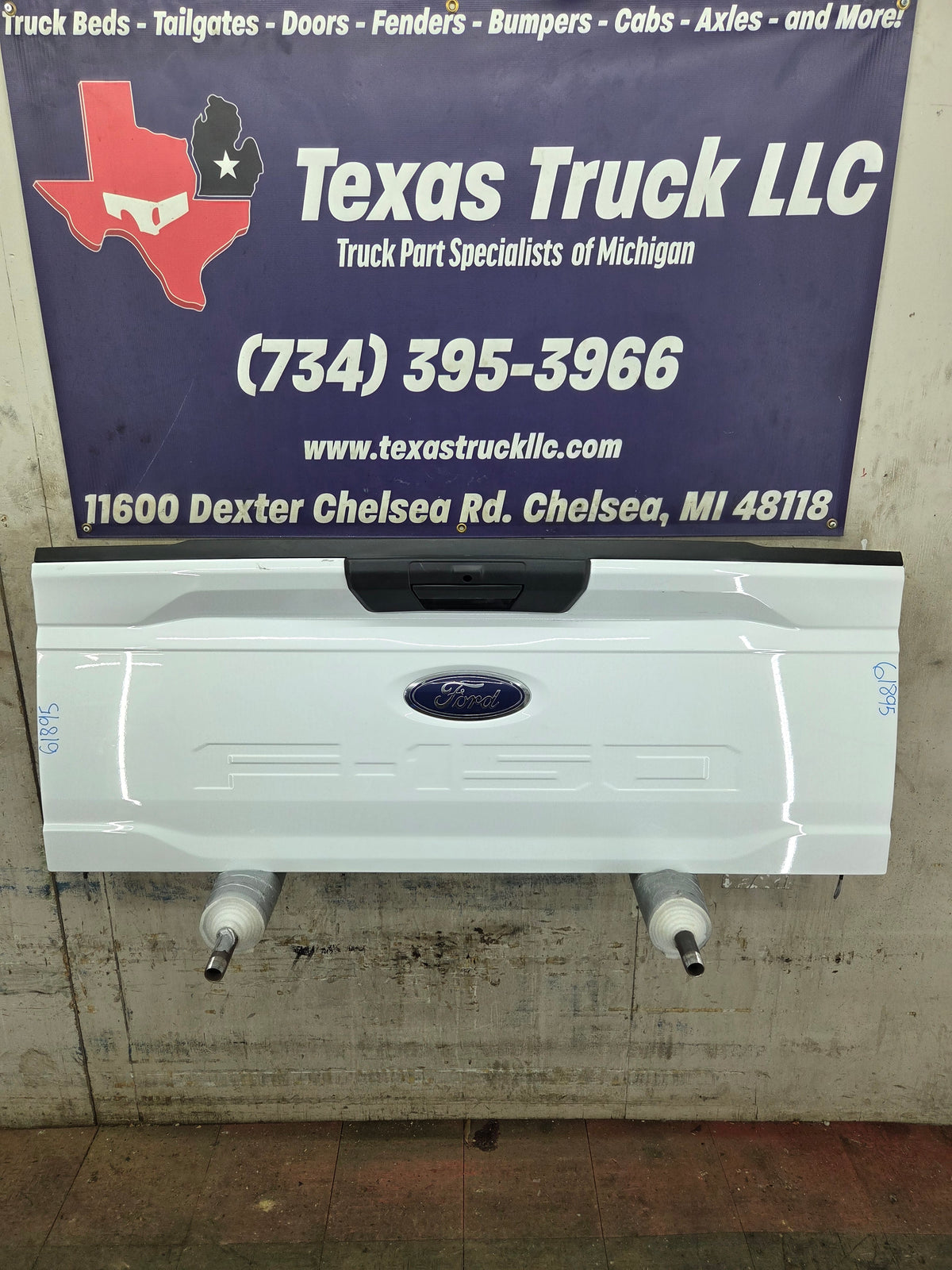 2021-2025 Ford F150 Tailgate - Oxford White