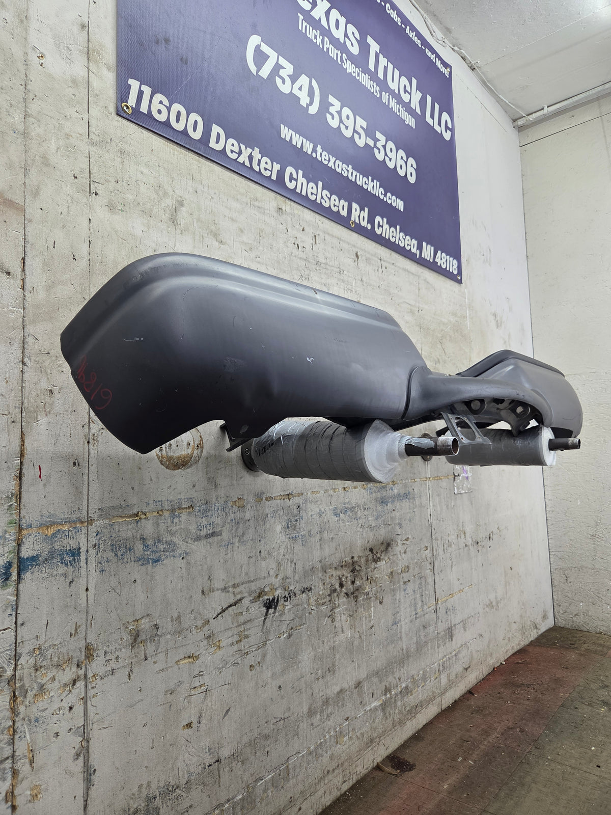 1999-2007 Ford Super Duty F250 F350 F450 F550 Rear Bumper