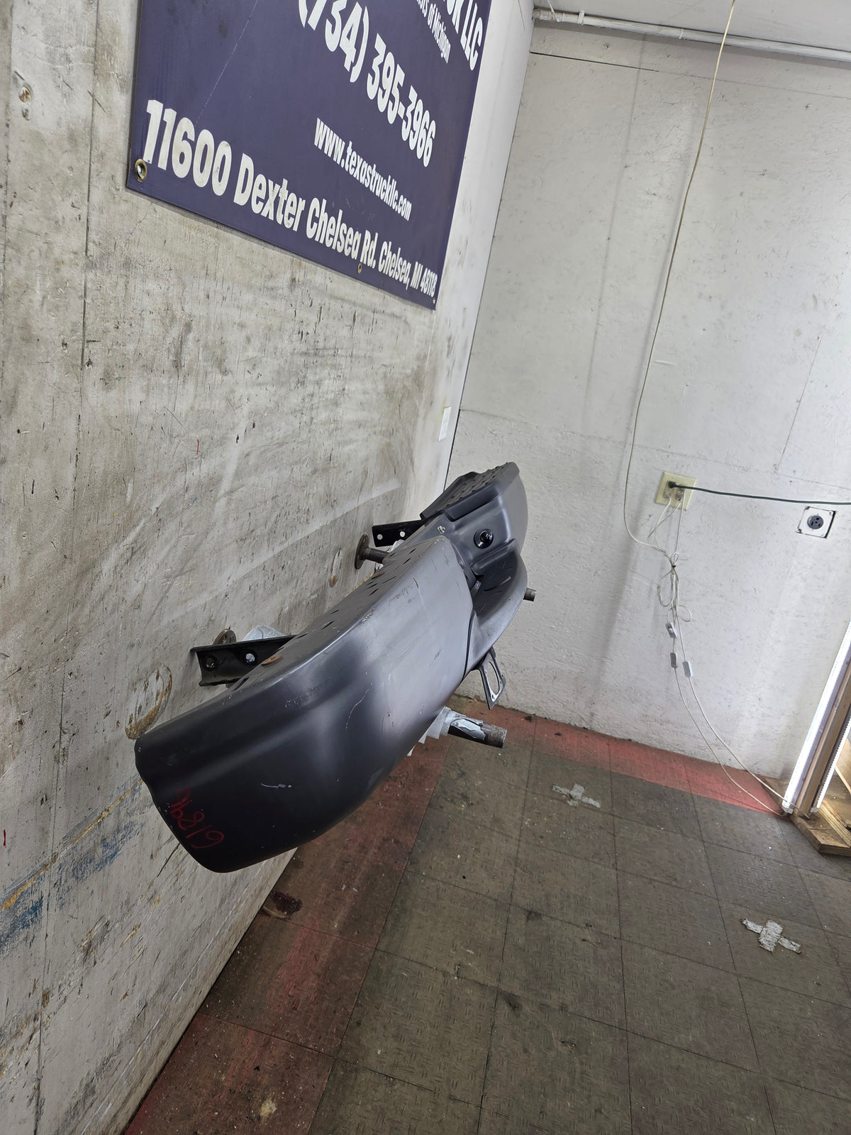 1999-2007 Ford Super Duty F250 F350 F450 F550 Rear Bumper