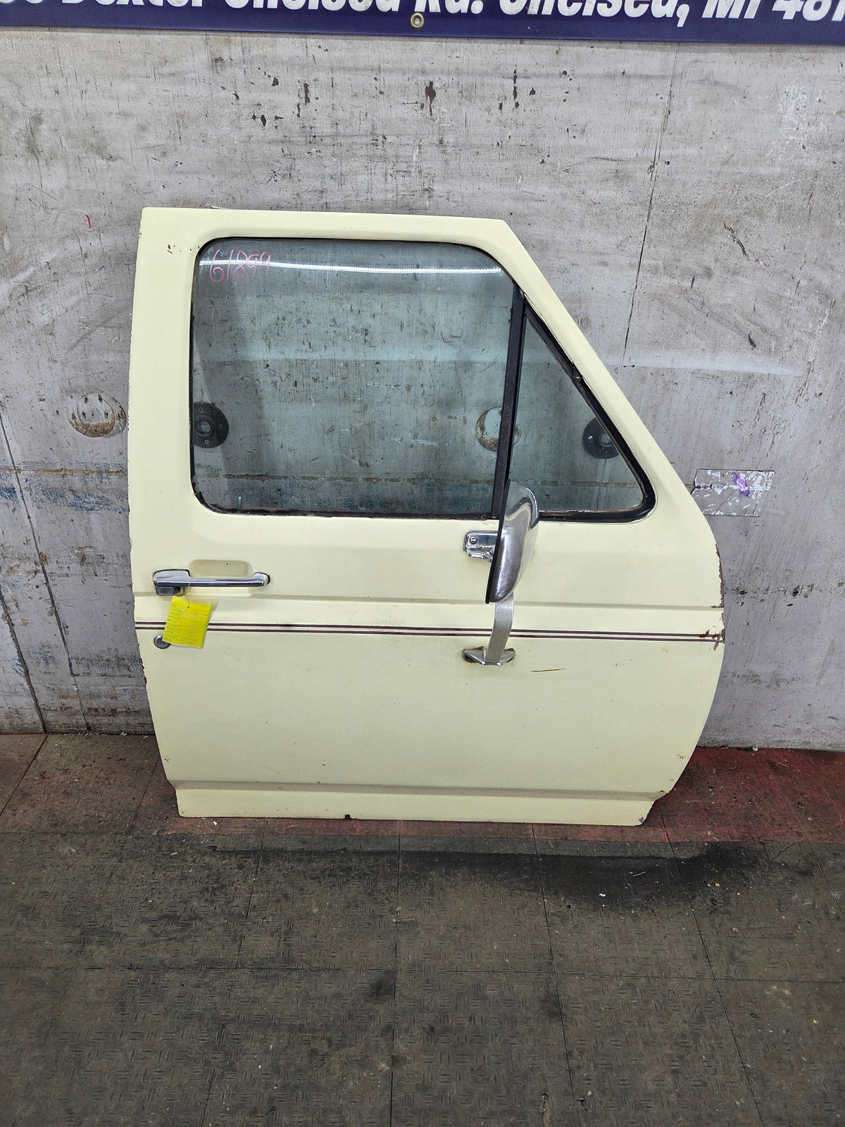 1980-1986 Ford F Series F250 F350 F450 F550 Passenger Side Front Door RH