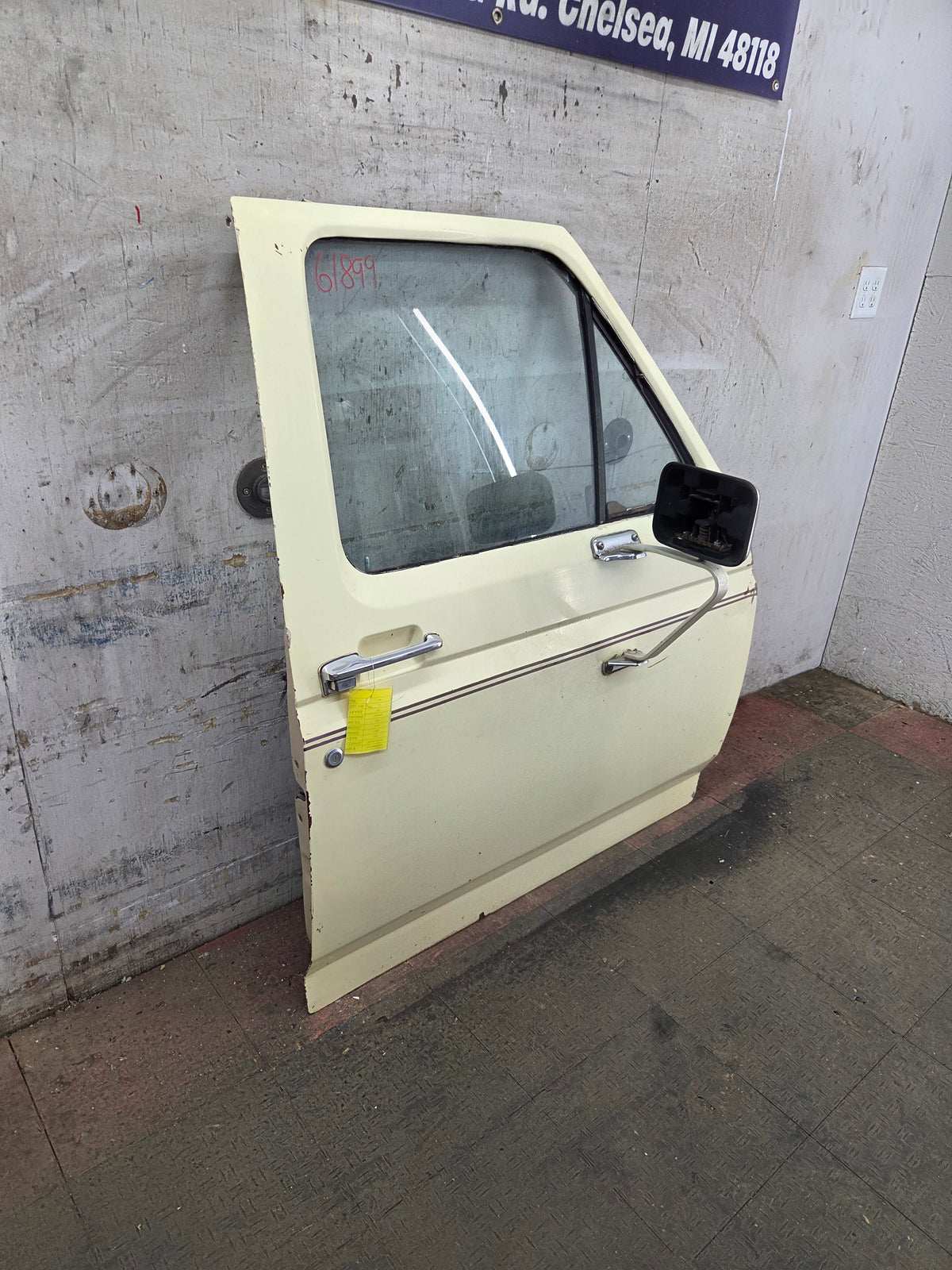1980-1986 Ford F Series F250 F350 F450 F550 Passenger Side Front Door RH