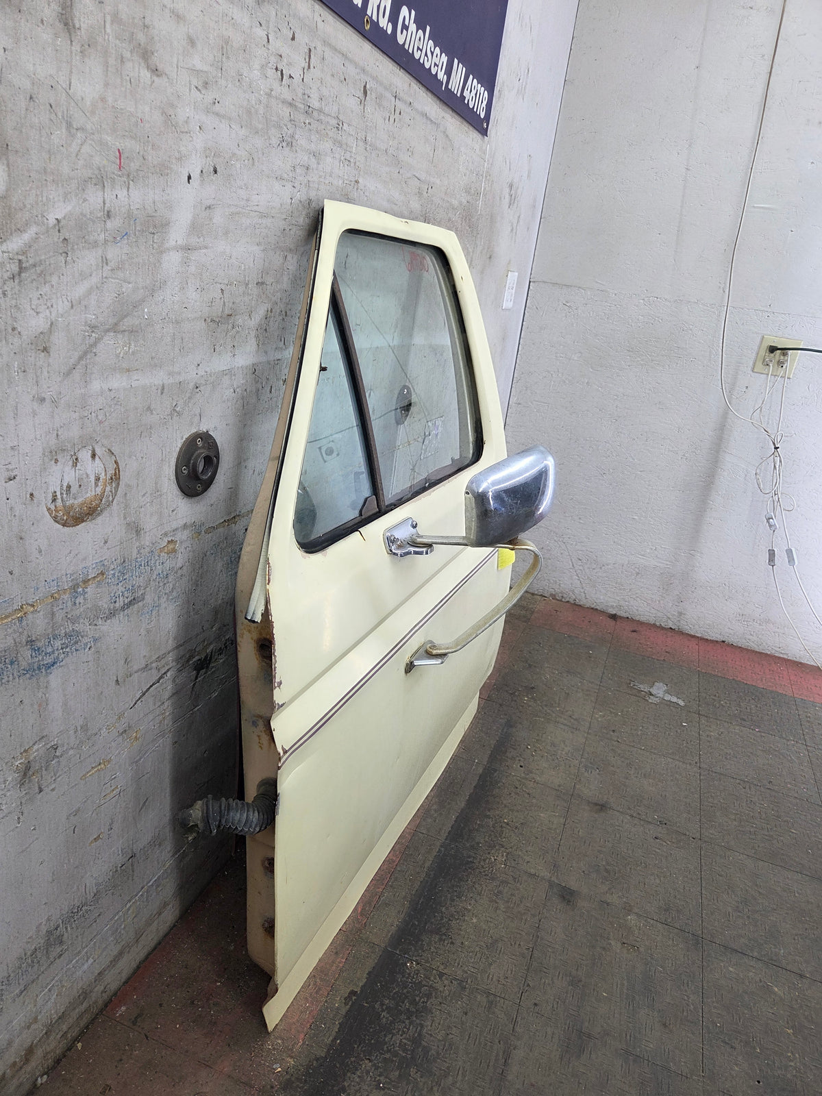 1980-1986 Ford F100 F150 F250 F350 LH Driver Side Front Door