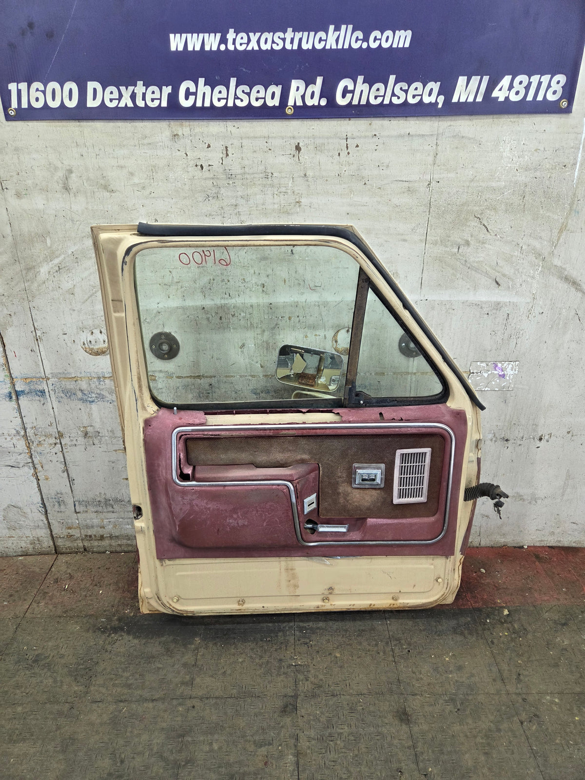 1980-1986 Ford F100 F150 F250 F350 LH Driver Side Front Door