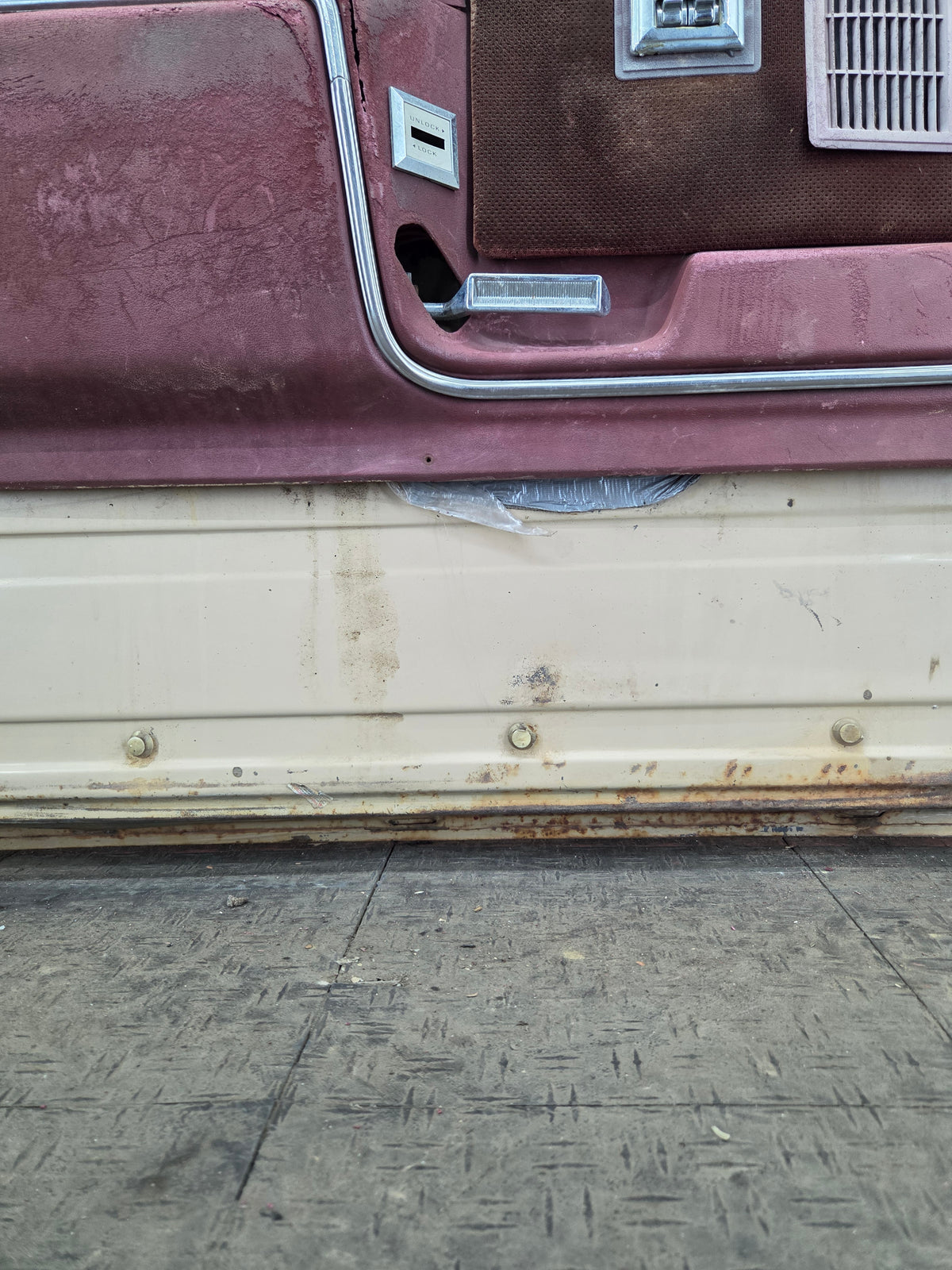 1980-1986 Ford F100 F150 F250 F350 LH Driver Side Front Door
