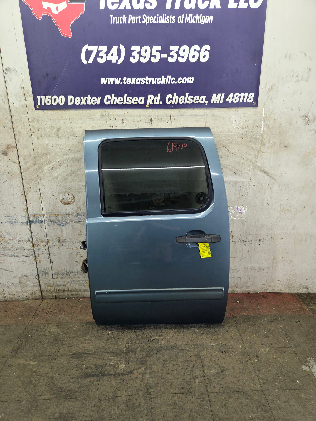 2007-2013 Chevrolet Silverado / GMC Sierra 1500 2500 3500 HD Crew Cab LH Driver Side Rear Door