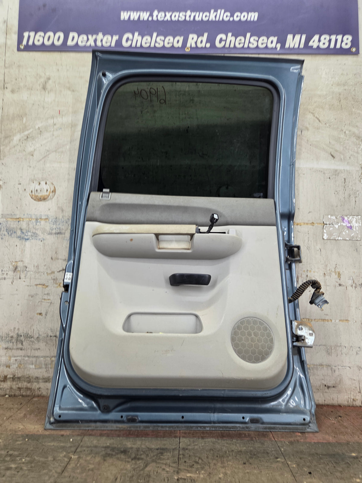 2007-2013 Chevrolet Silverado / GMC Sierra 1500 2500 3500 HD Crew Cab LH Driver Side Rear Door