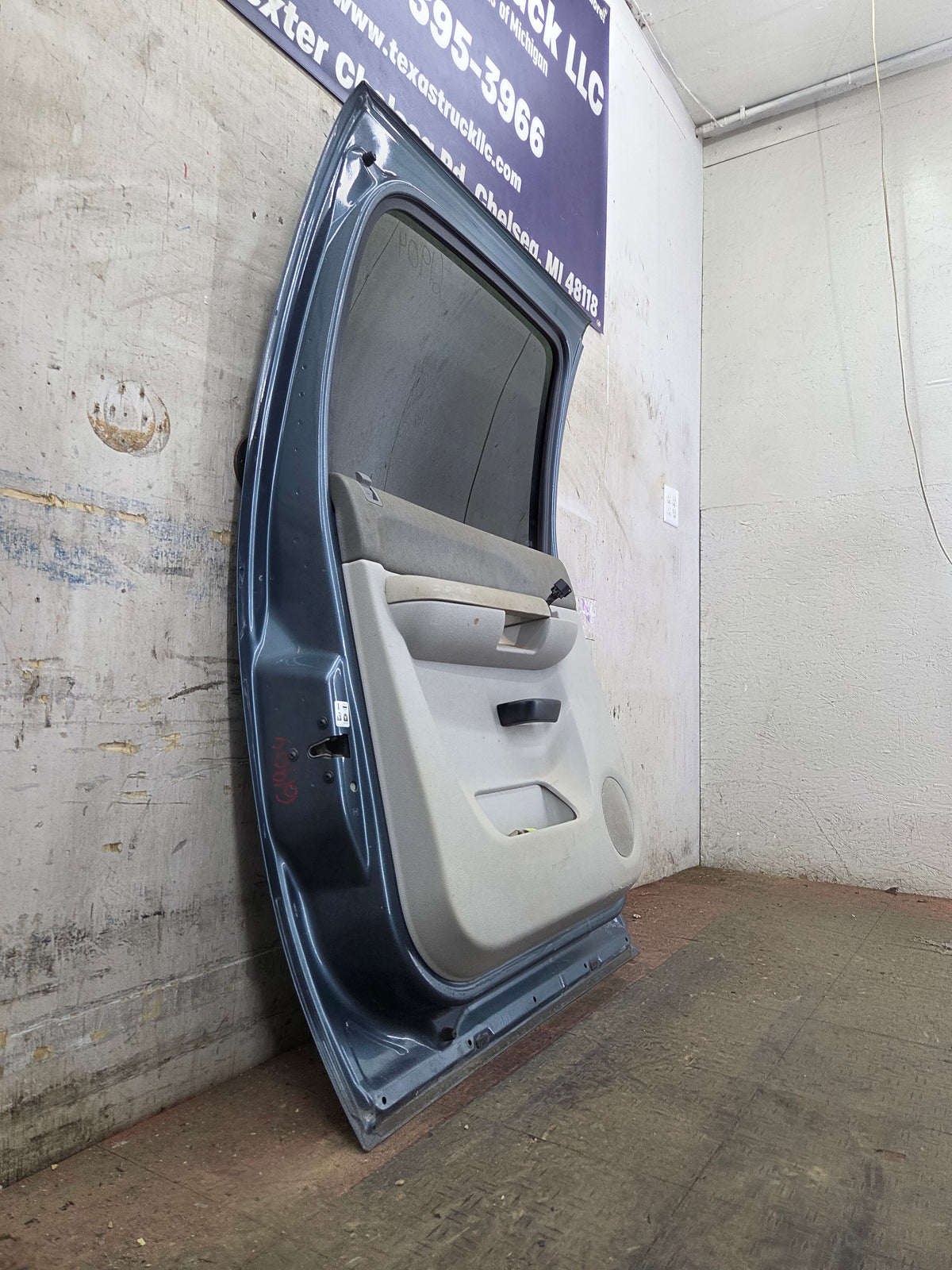 2007-2013 Chevrolet Silverado / GMC Sierra 1500 2500 3500 HD Crew Cab LH Driver Side Rear Door