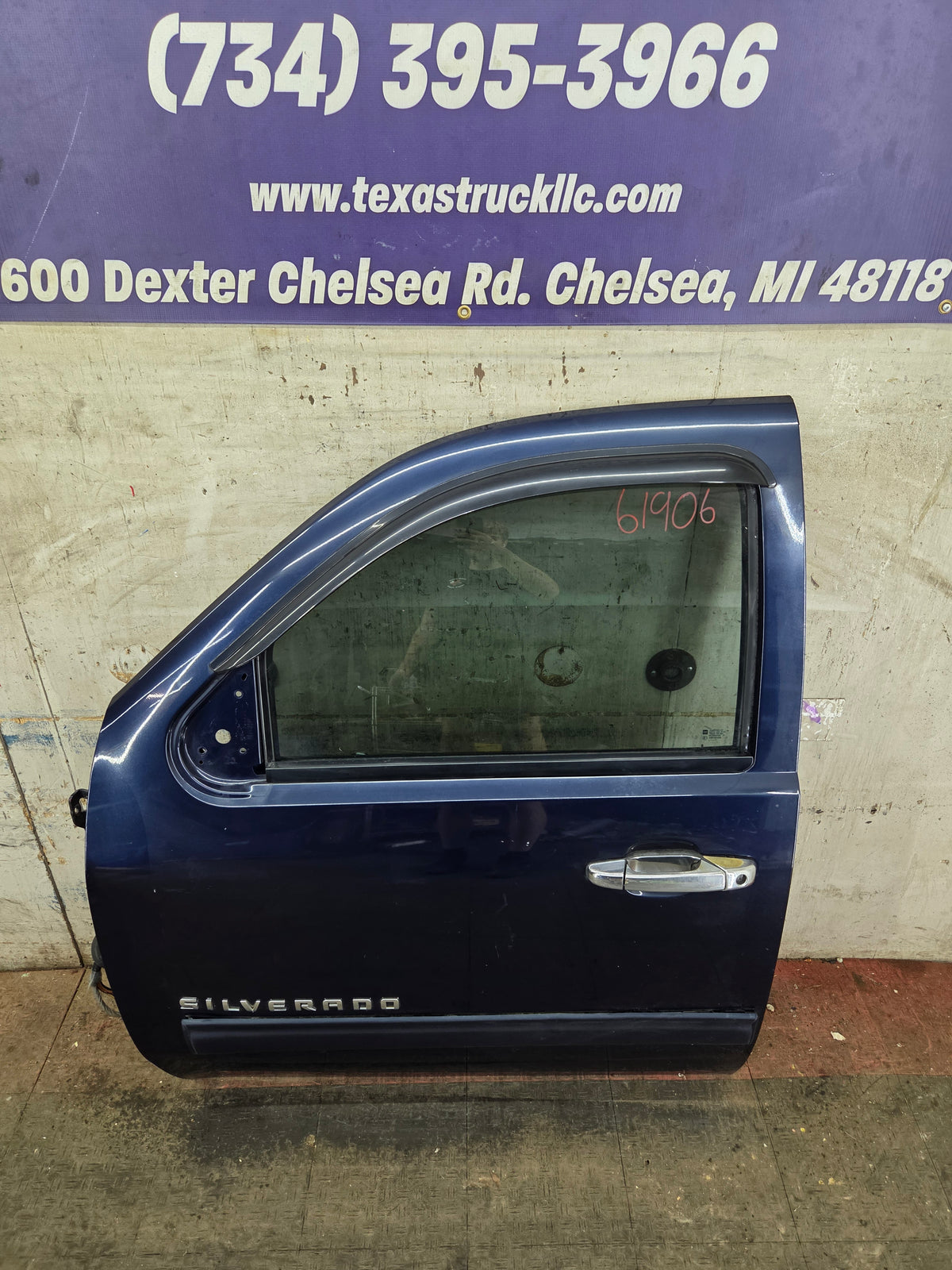 2007-2013 Chevrolet Silverado 1500 2500 3500 HD LH Front Driver Side Door