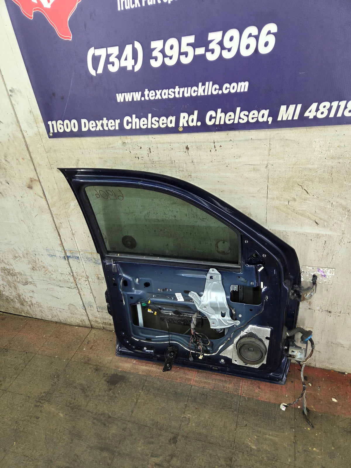 2007-2013 Chevrolet Silverado 1500 2500 3500 HD LH Front Driver Side Door