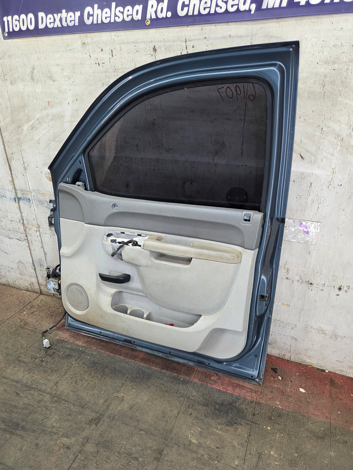 2007-2013 Chevrolet Silverado / GMC Sierra 1500 2500 3500 HD RH Front Passenger Side Door