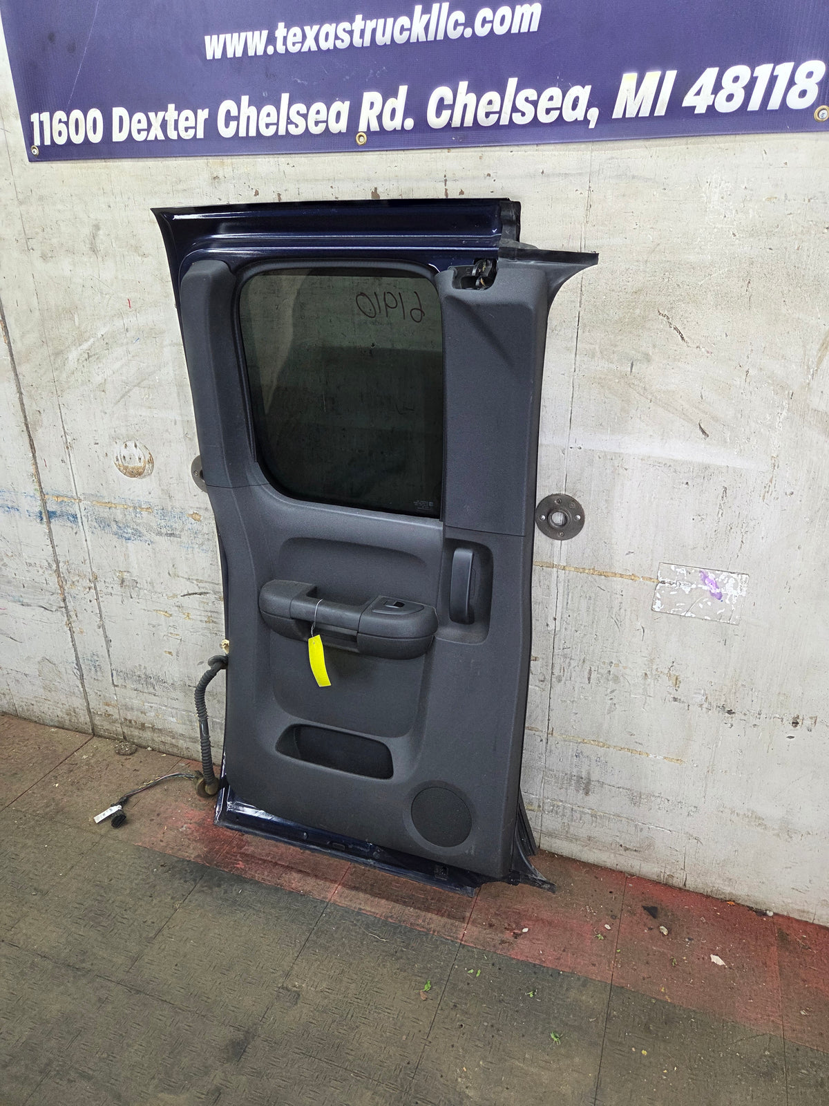 2007-2013 Chevrolet Silverado 1500 2500 3500 HD Driver Side Extended Cab LH Rear Door