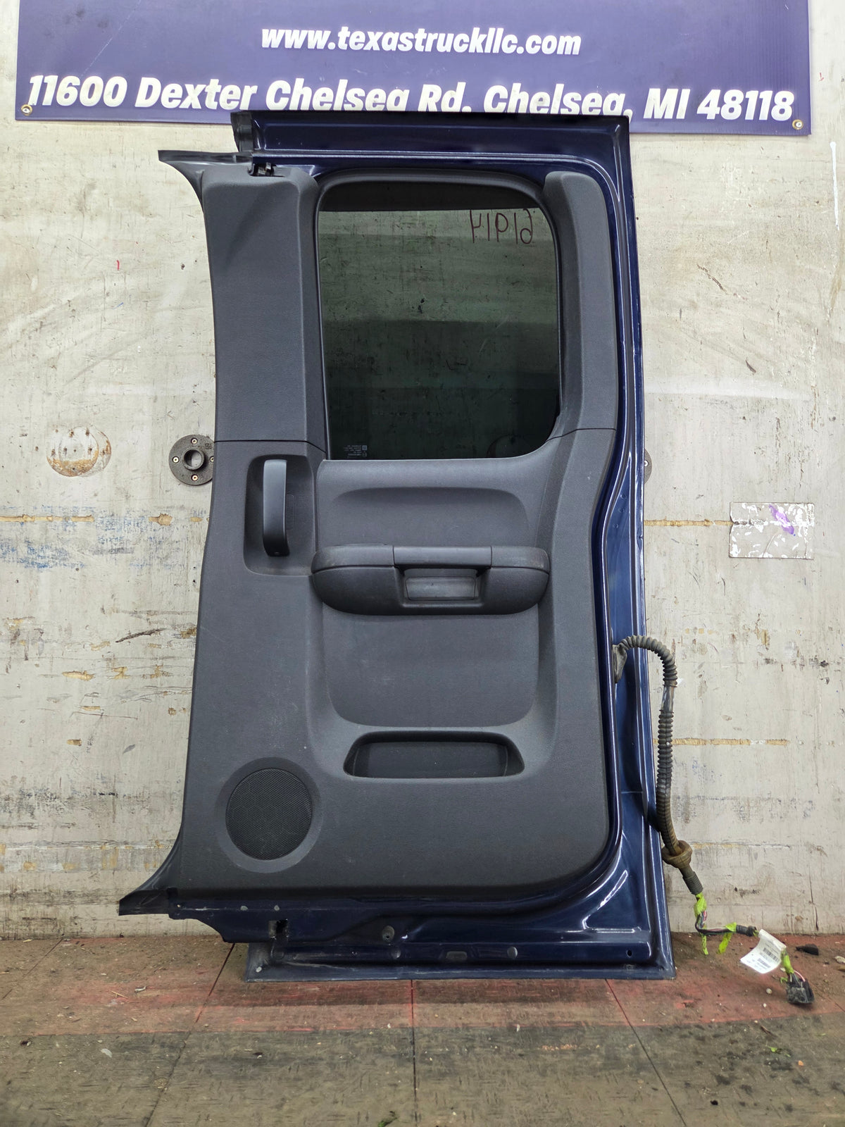2007-2013 Chevrolet Silverado / GMC Sierra 1500 2500 3500 HD Passenger side Extended Cab RH Rear Door