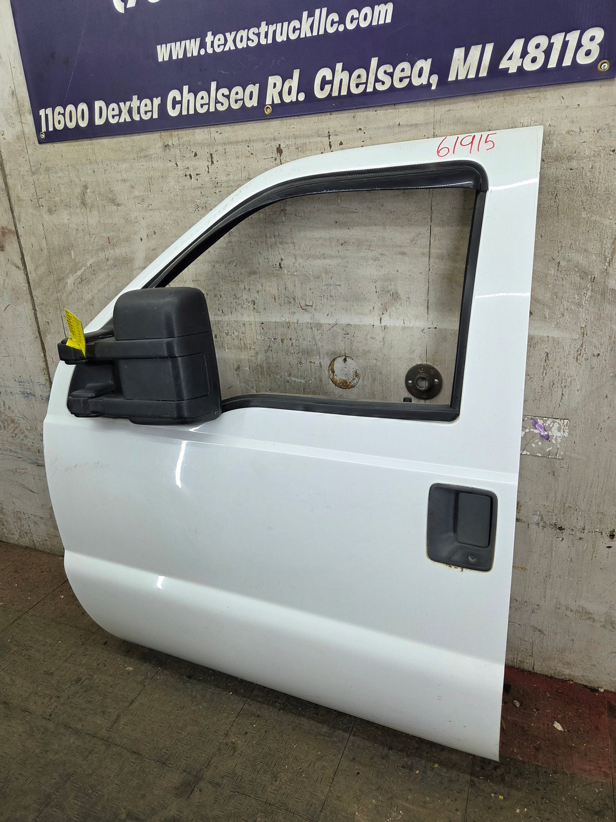 2012-2016 Ford Super Duty LH Driver Side Front Door F250 F350 F450 F550
