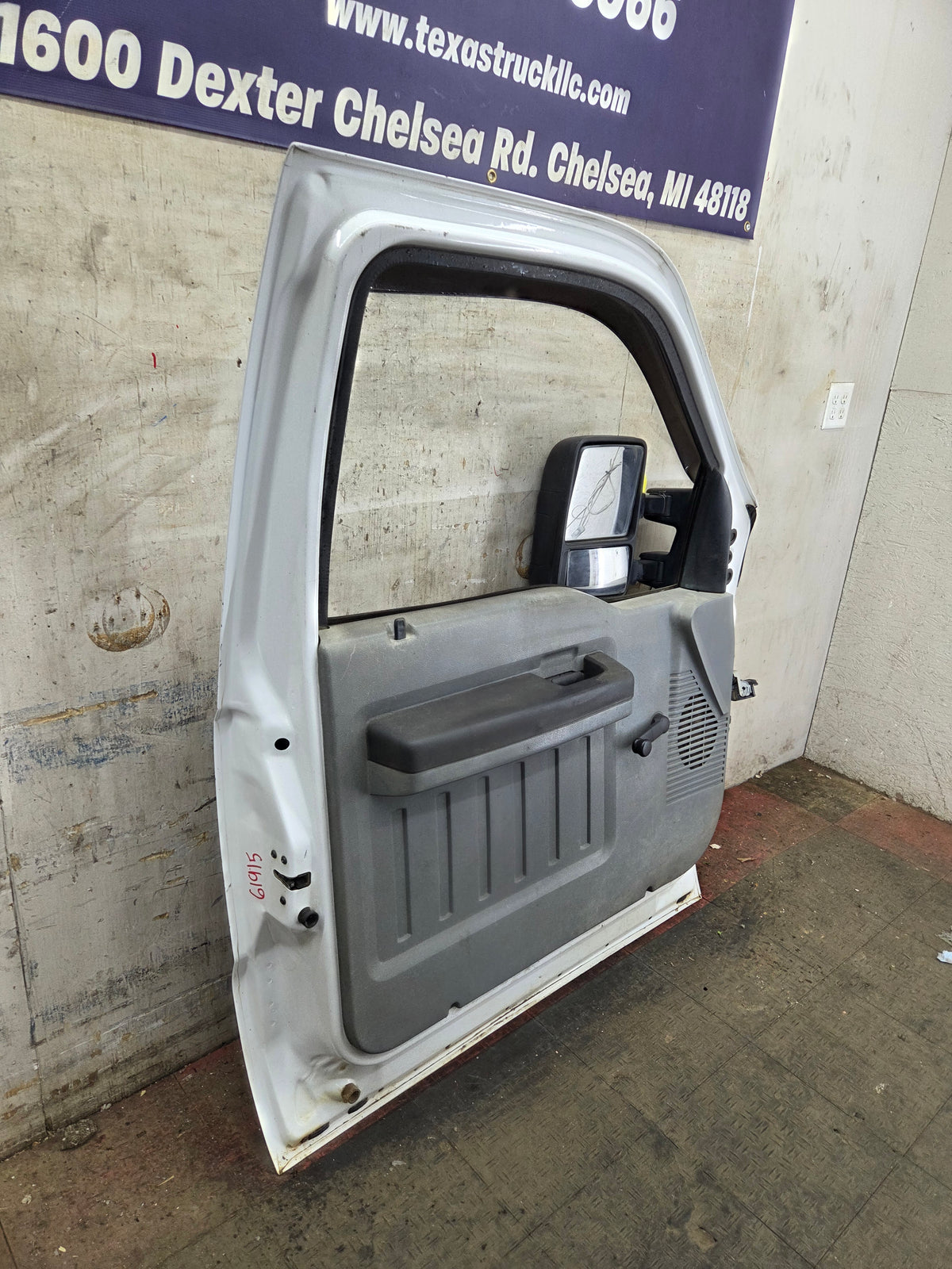 2012-2016 Ford Super Duty LH Driver Side Front Door F250 F350 F450 F550