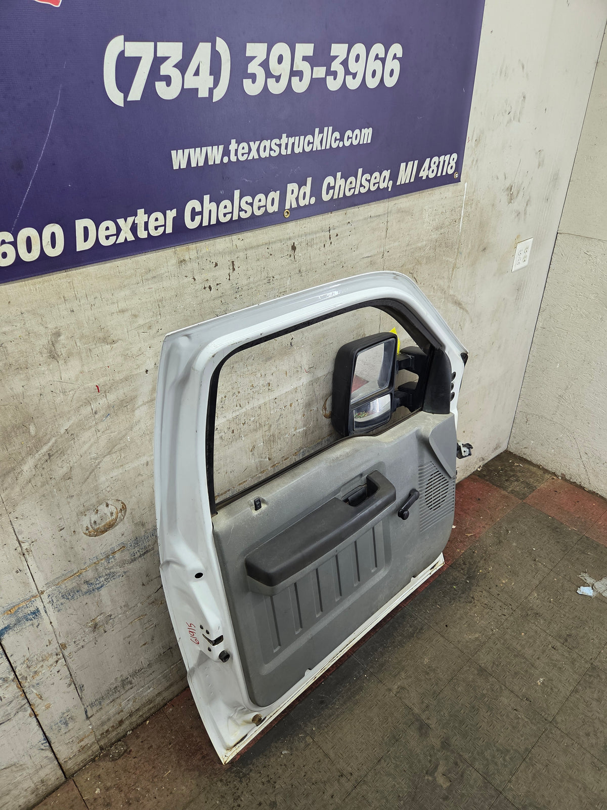 2012-2016 Ford Super Duty LH Driver Side Front Door F250 F350 F450 F550