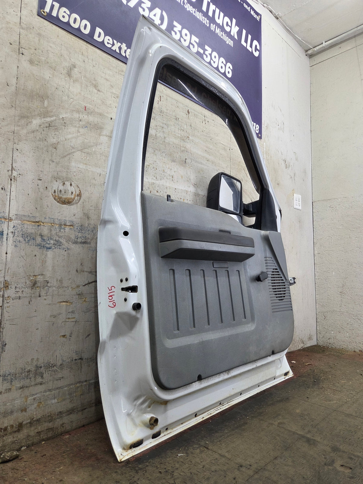 2012-2016 Ford Super Duty LH Driver Side Front Door F250 F350 F450 F550