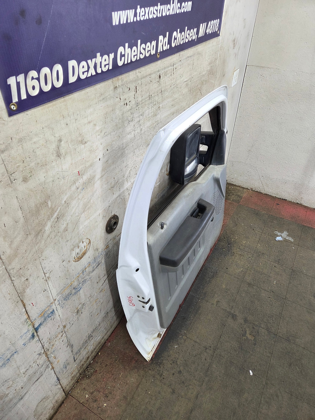 2012-2016 Ford Super Duty LH Driver Side Front Door F250 F350 F450 F550