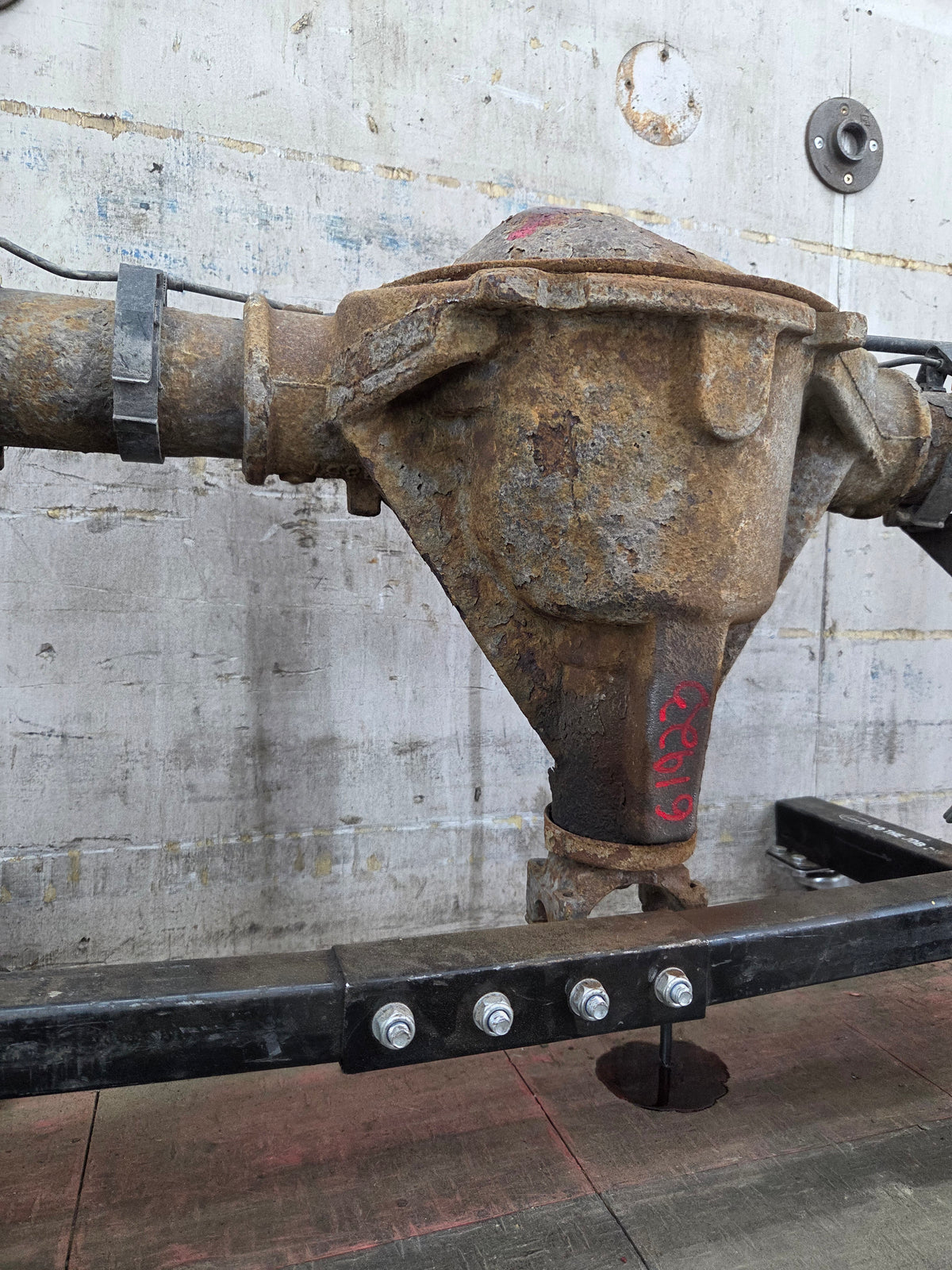 1999-2006 Chevrolet Silverado GMC Sierra 1500 3.23 Rear Axle