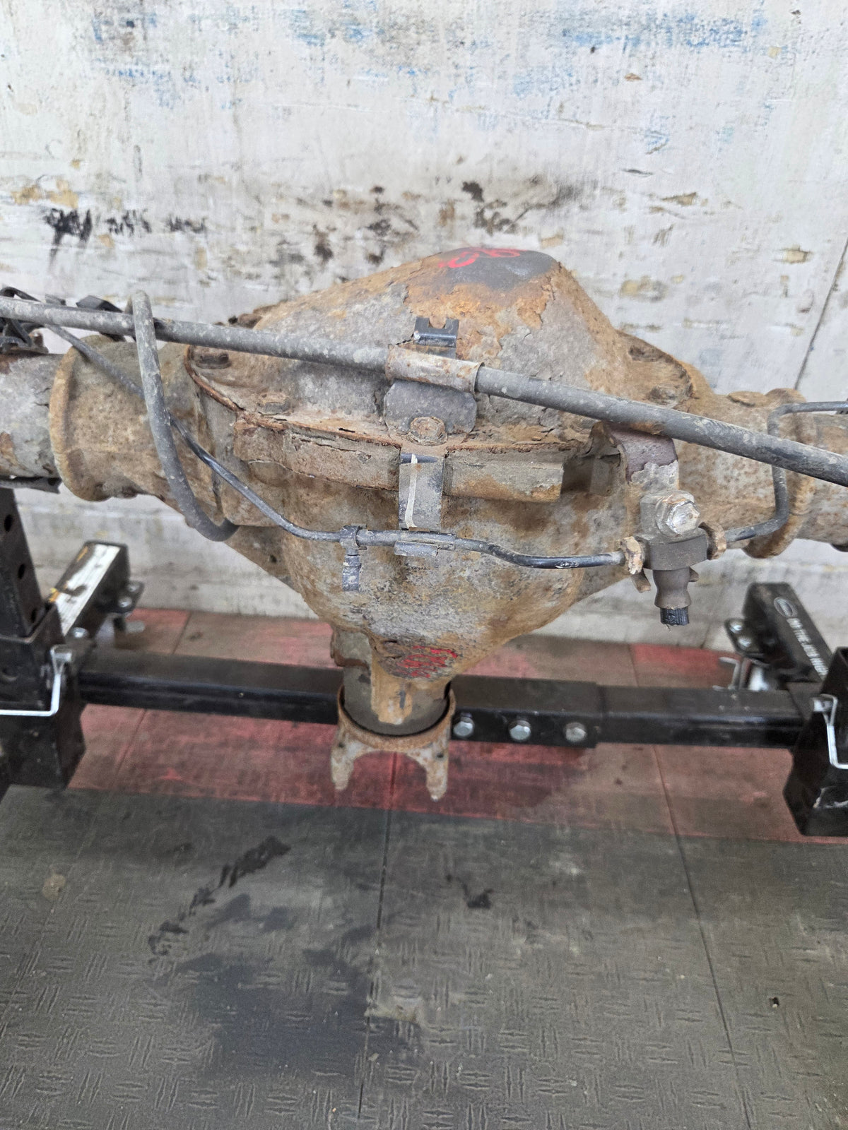 1999-2006 Chevrolet Silverado GMC Sierra 1500 3.23 Rear Axle