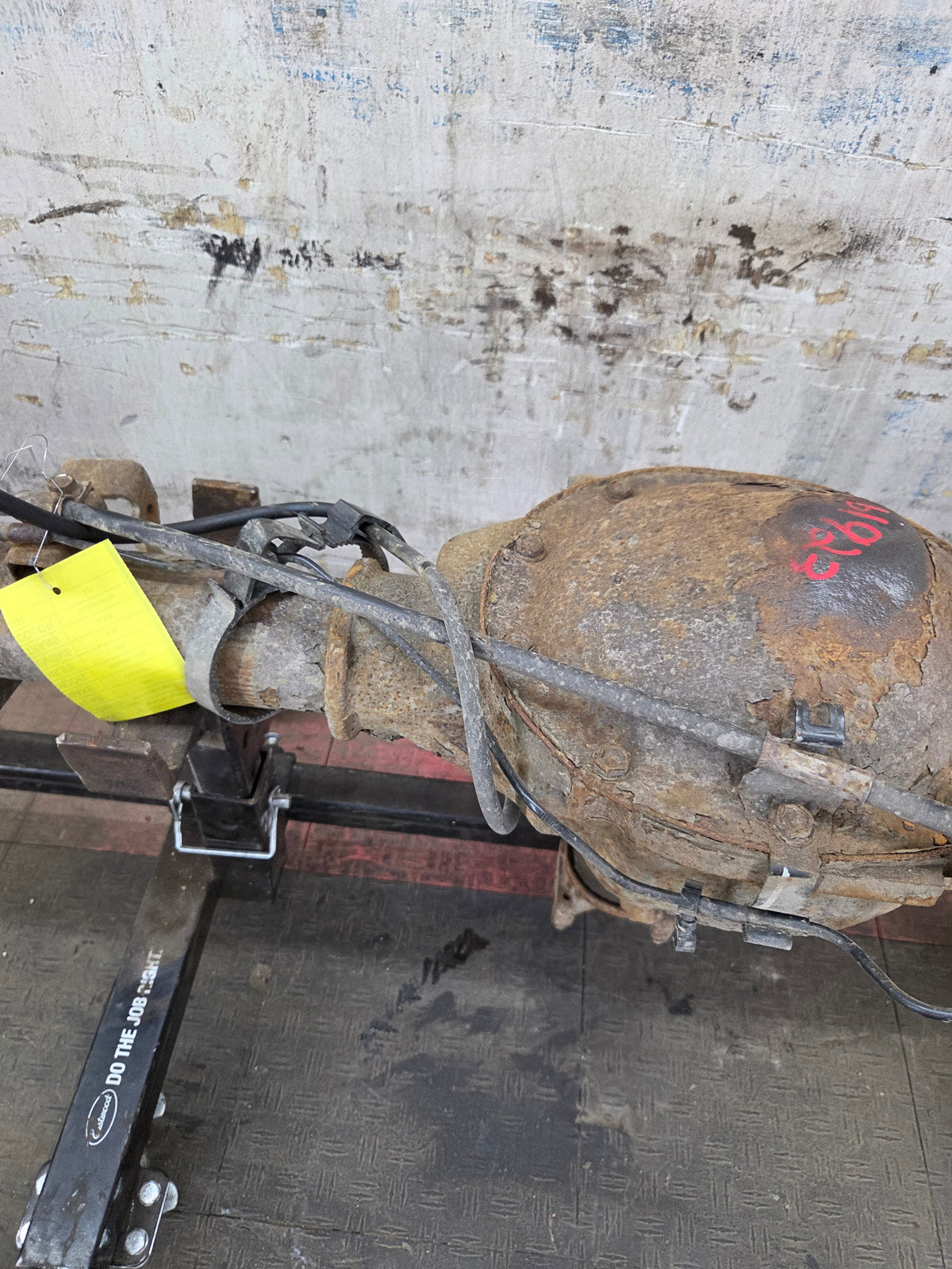 1999-2006 Chevrolet Silverado GMC Sierra 1500 3.23 Rear Axle