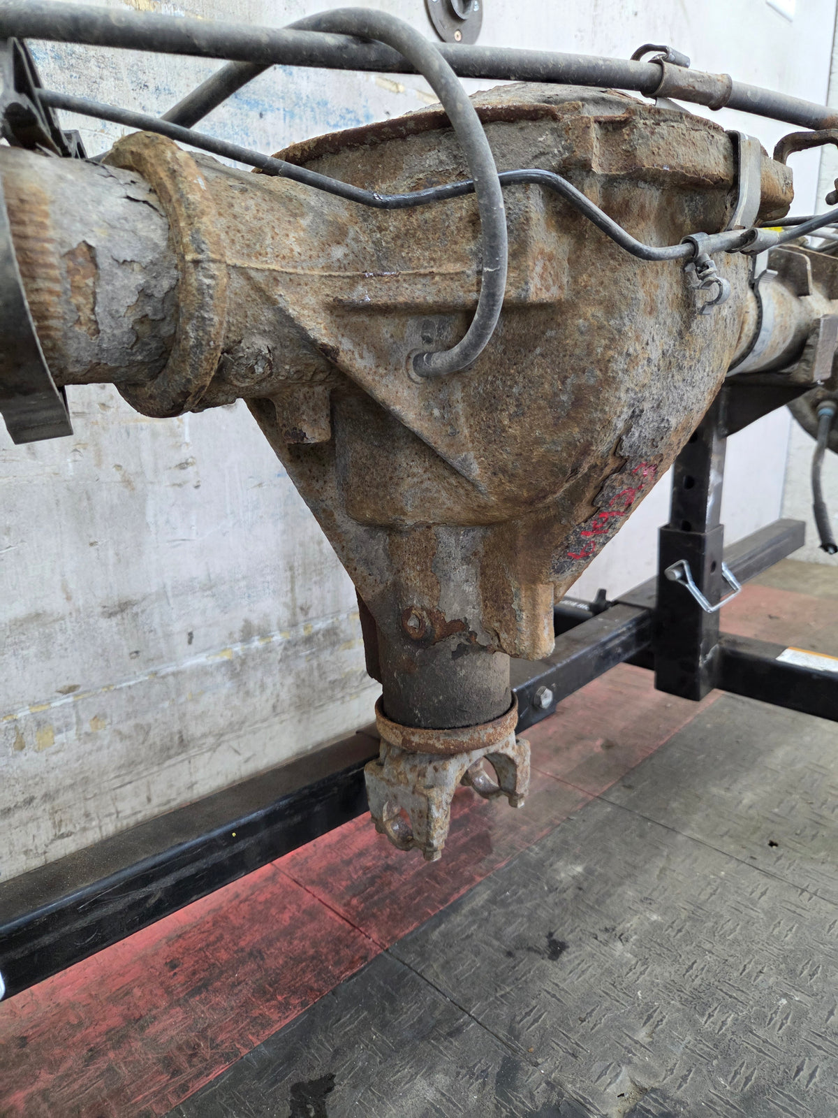 1999-2006 Chevrolet Silverado GMC Sierra 1500 3.23 Rear Axle