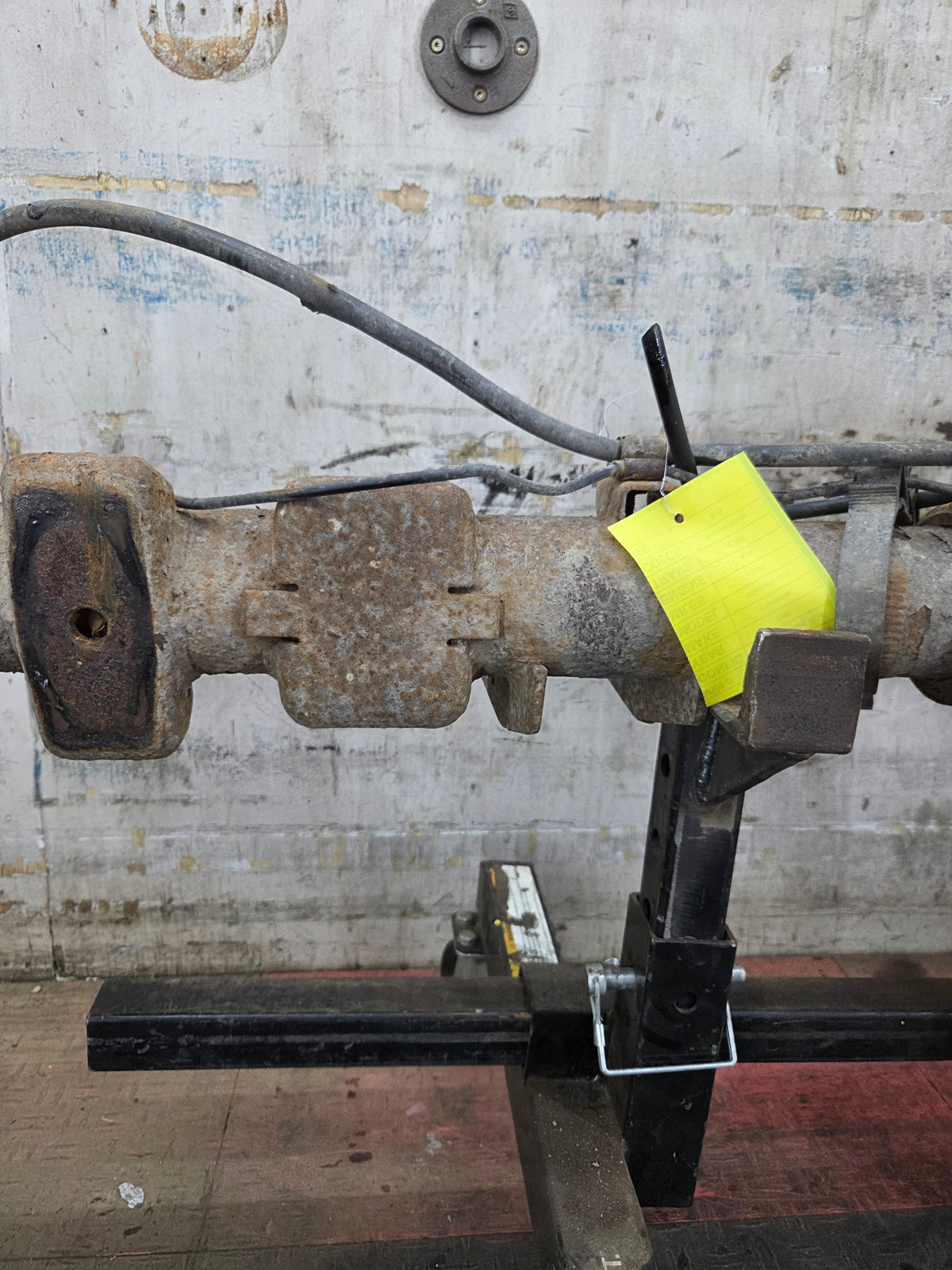 1999-2006 Chevrolet Silverado GMC Sierra 1500 3.23 Rear Axle