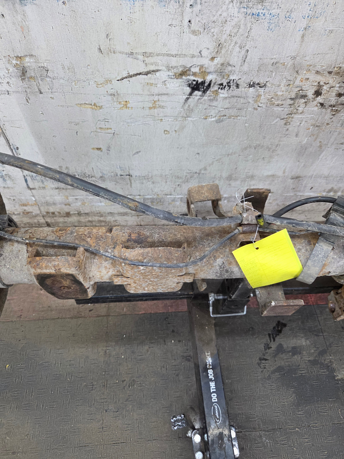 1999-2006 Chevrolet Silverado GMC Sierra 1500 3.23 Rear Axle