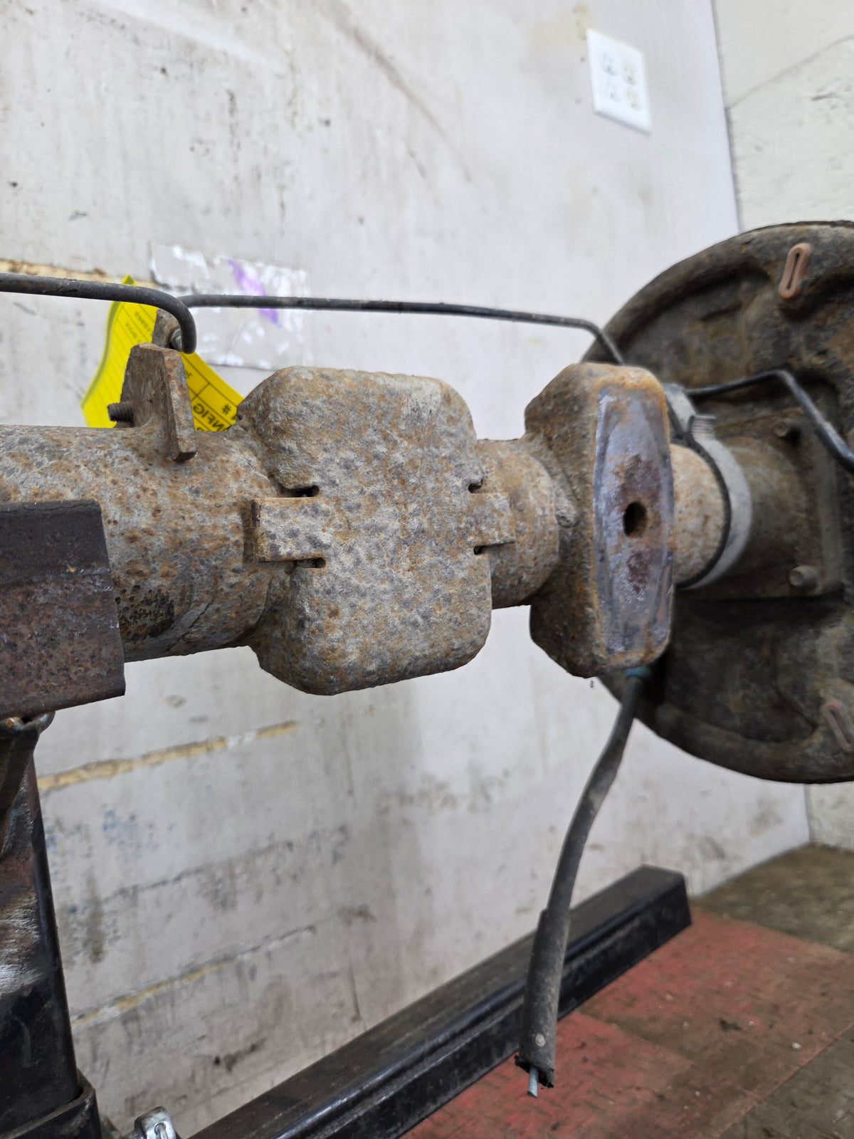 1999-2006 Chevrolet Silverado GMC Sierra 1500 3.23 Rear Axle