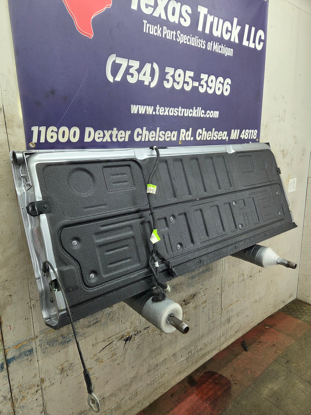 2023-2025 Ford F250 F350 F450 F550 Super Duty Tailgate