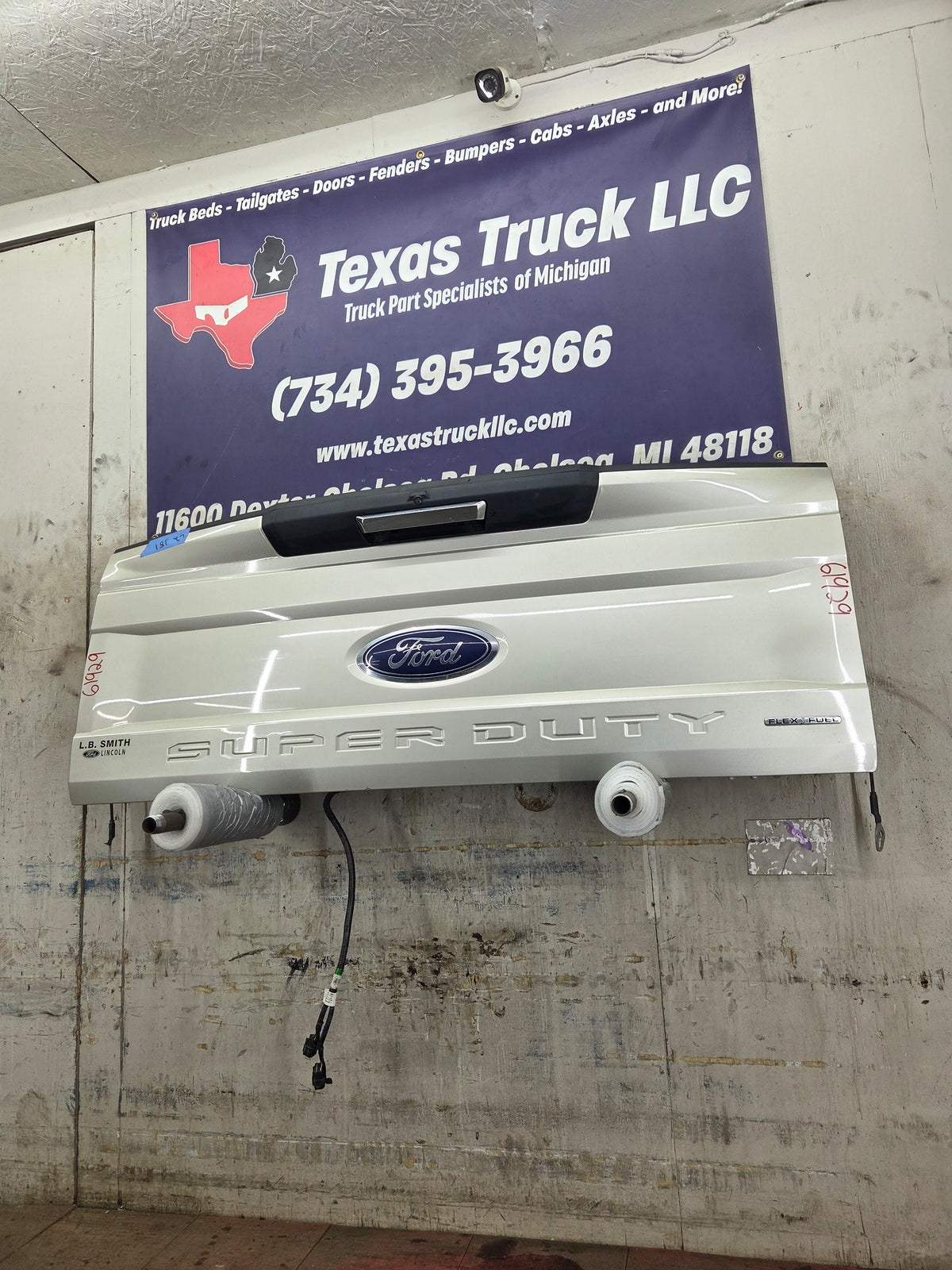 2017-2022 Ford F250 F350 F450 F550 Super Duty Tailgate