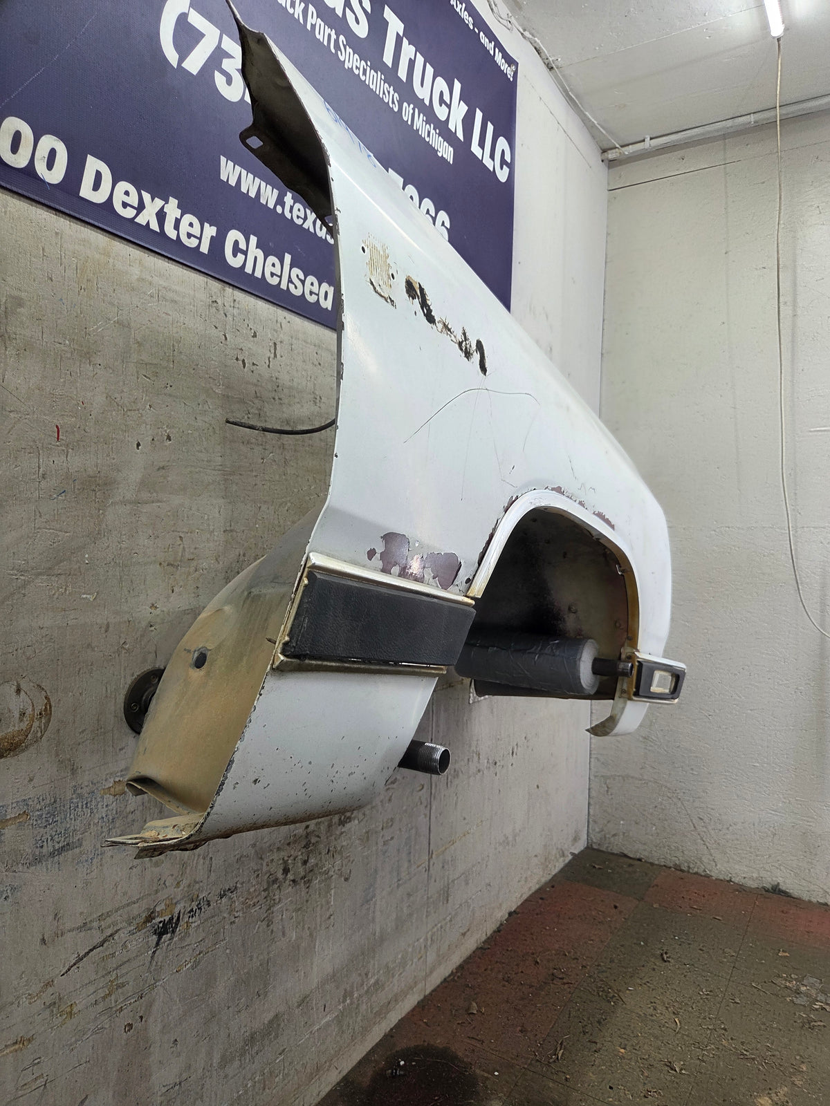 1981-1993 Dodge Ram 1st Gen RH Passenger Side Front Fender W150 W250 W350 D150 D250 D350 Ramcharger