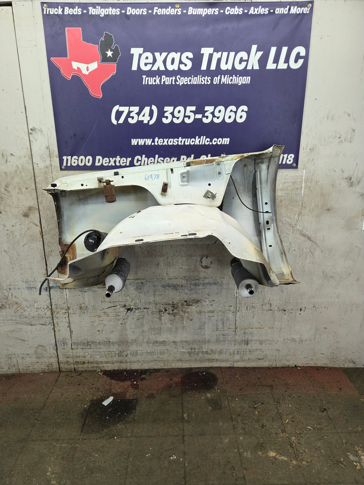 1981-1993 Dodge Ram 1st Gen RH Passenger Side Front Fender W150 W250 W350 D150 D250 D350 Ramcharger