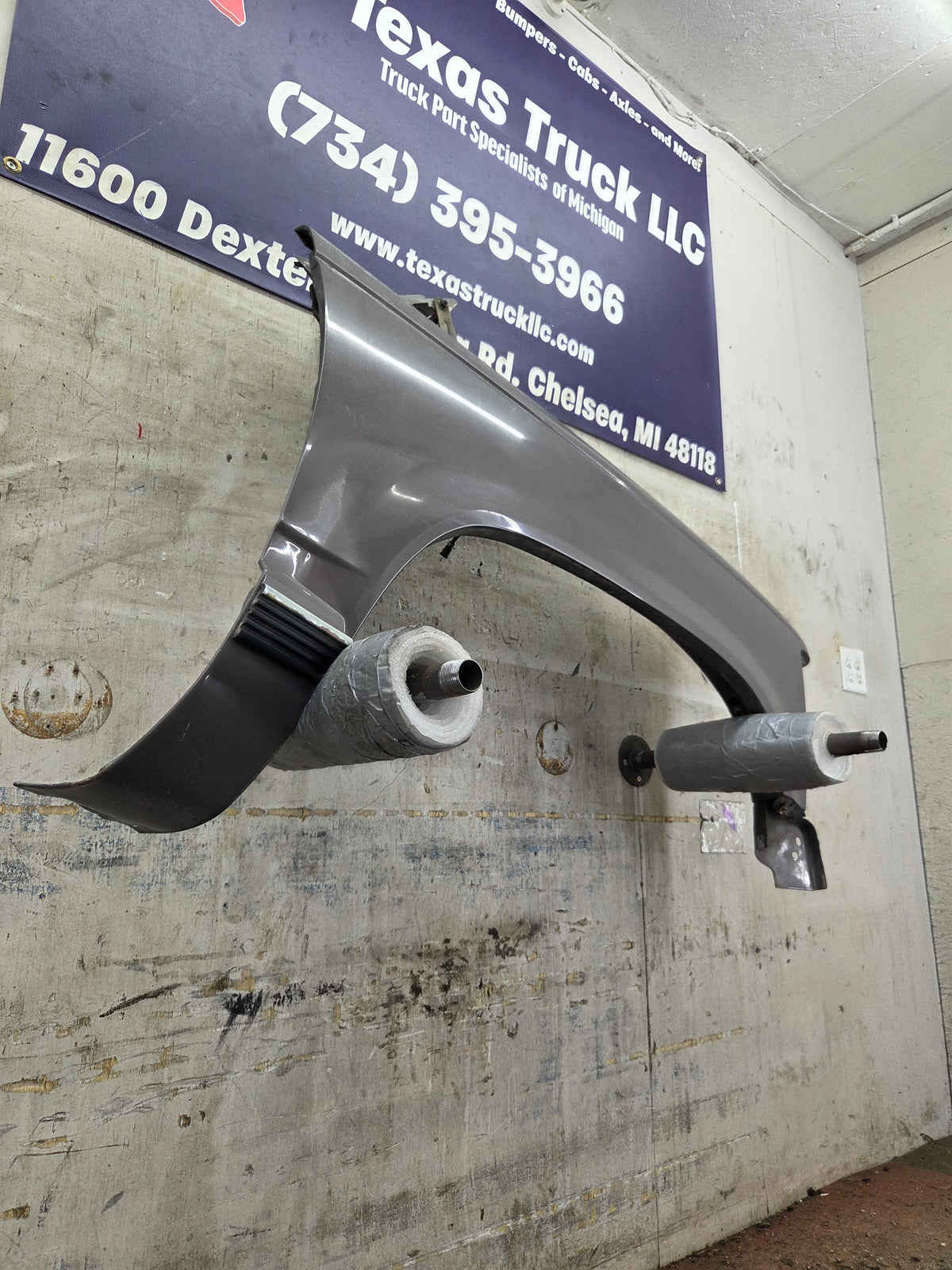 1988-1998 Chevrolet / GMC 1500 2500 3500 Right Hand Passenger Side Front Fender