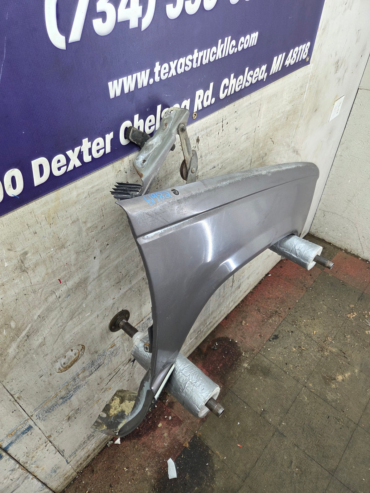 1988-1998 Chevrolet / GMC 1500 2500 3500 Right Hand Passenger Side Front Fender