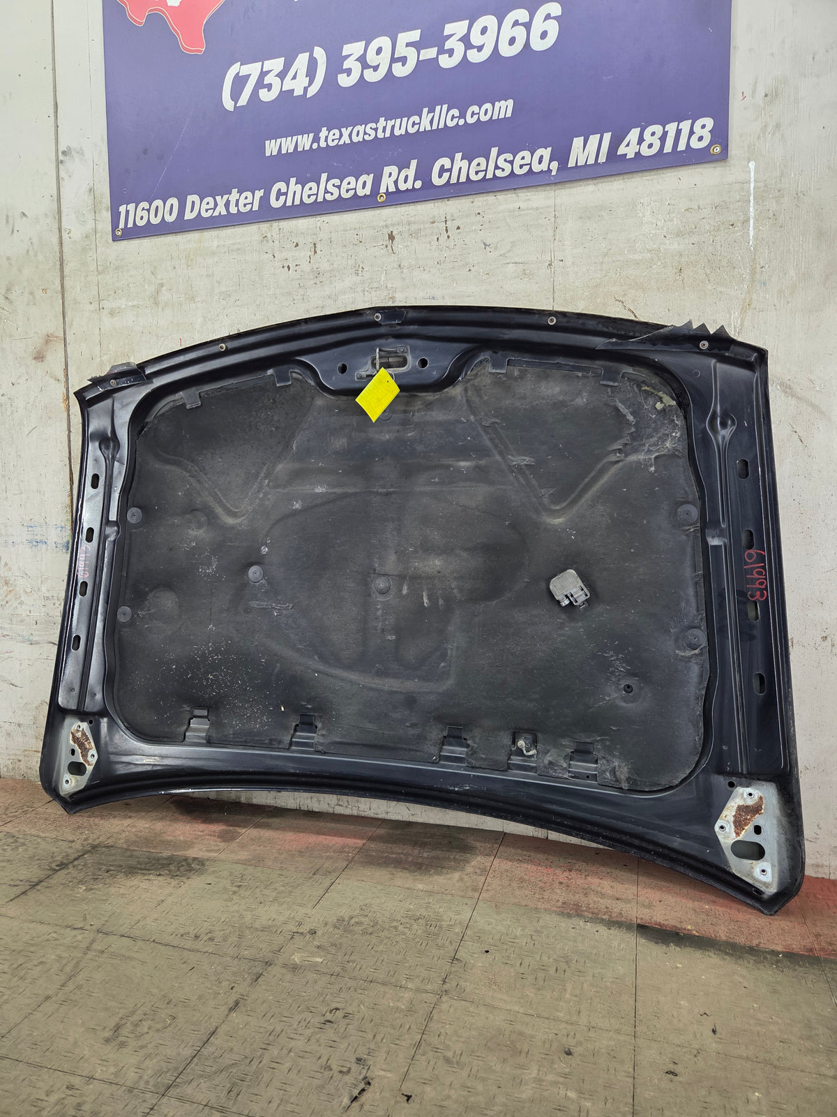 1999-2002 Chevrolet Silverado / Suburban 1500 2500 Hood