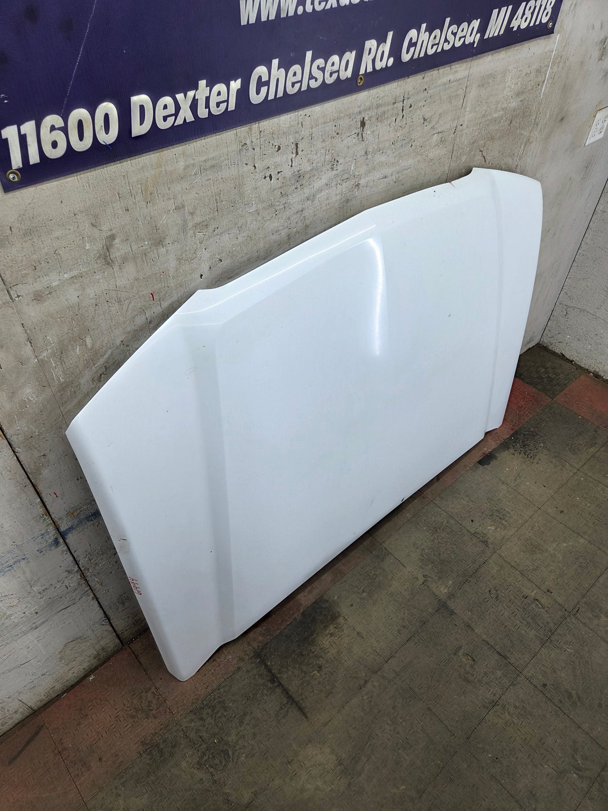 2003-2006 Chevrolet Silverado 1500 2500 'Cateye' Hood