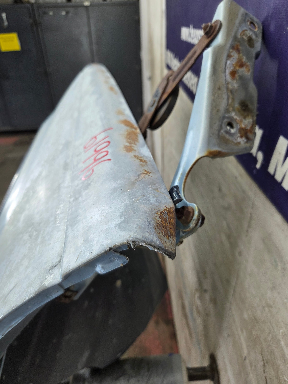 1988-1998 Chevrolet / GMC 1500 2500 3500 Left Hand Driver Side Front Fender