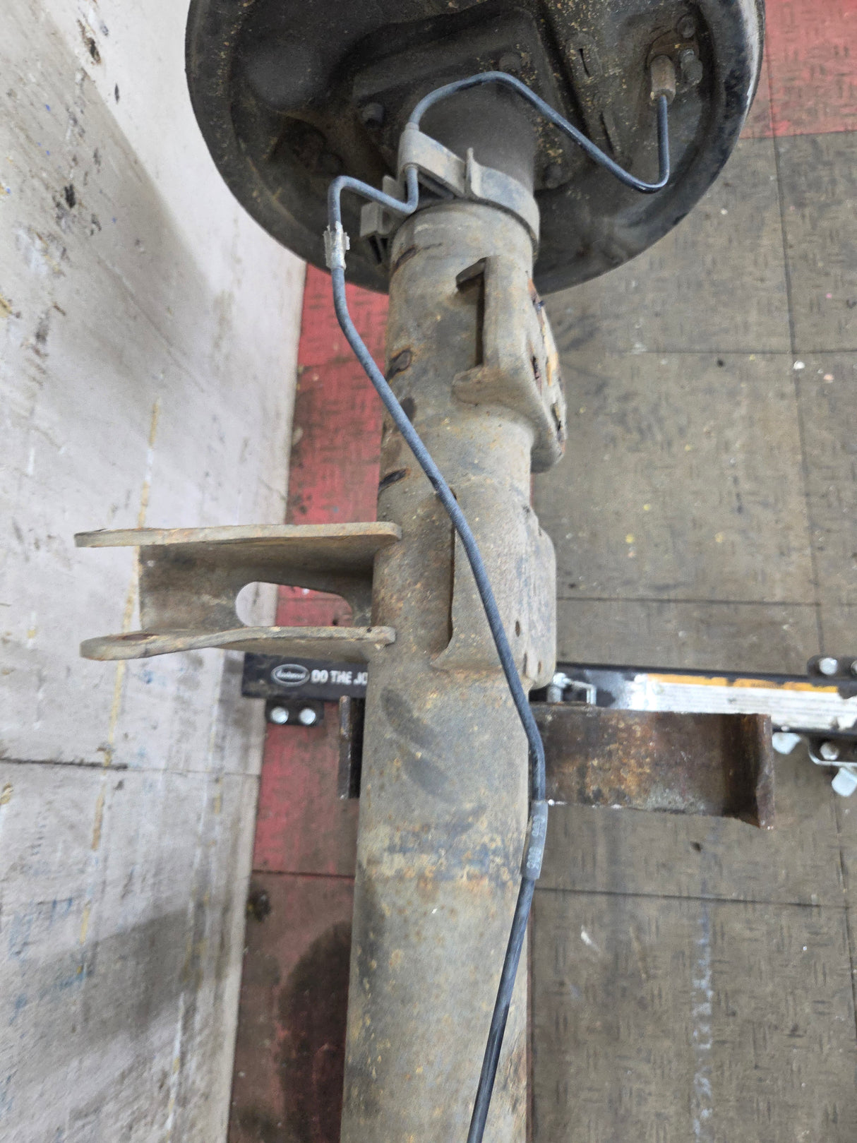 1999-2006 Chevrolet Silverado GMC Sierra 1500 3.42 Rear Axle GU6 G80 Drum Brakes