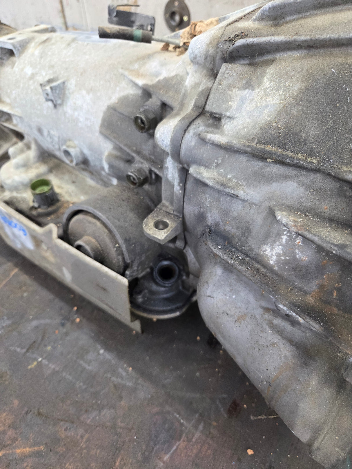 2004-2006 Chevrolet Silverado / GMC Sierra 4L60E 4wd CORE Transmission V8 5.3L 4.8