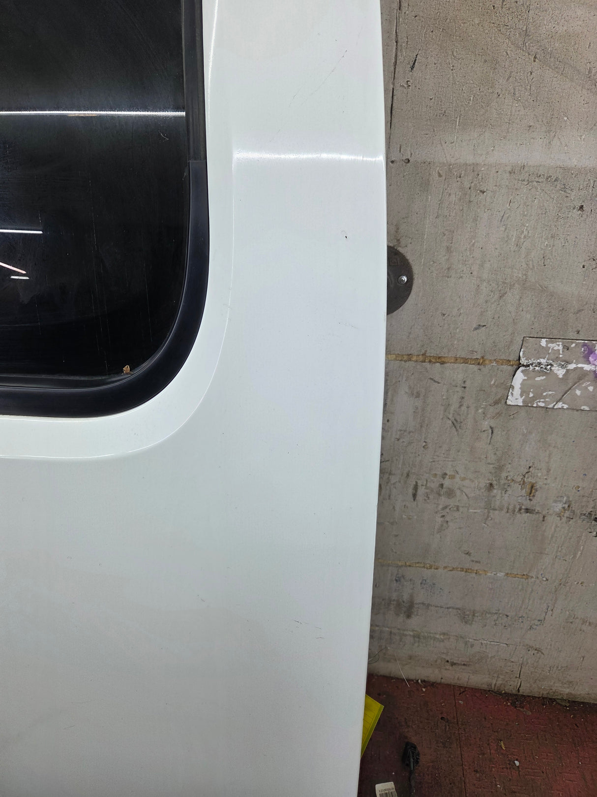 2007-2013 Chevrolet Silverado / GMC Sierra 1500 2500 3500 HD Driver Side Extended Cab LH Rear Door
