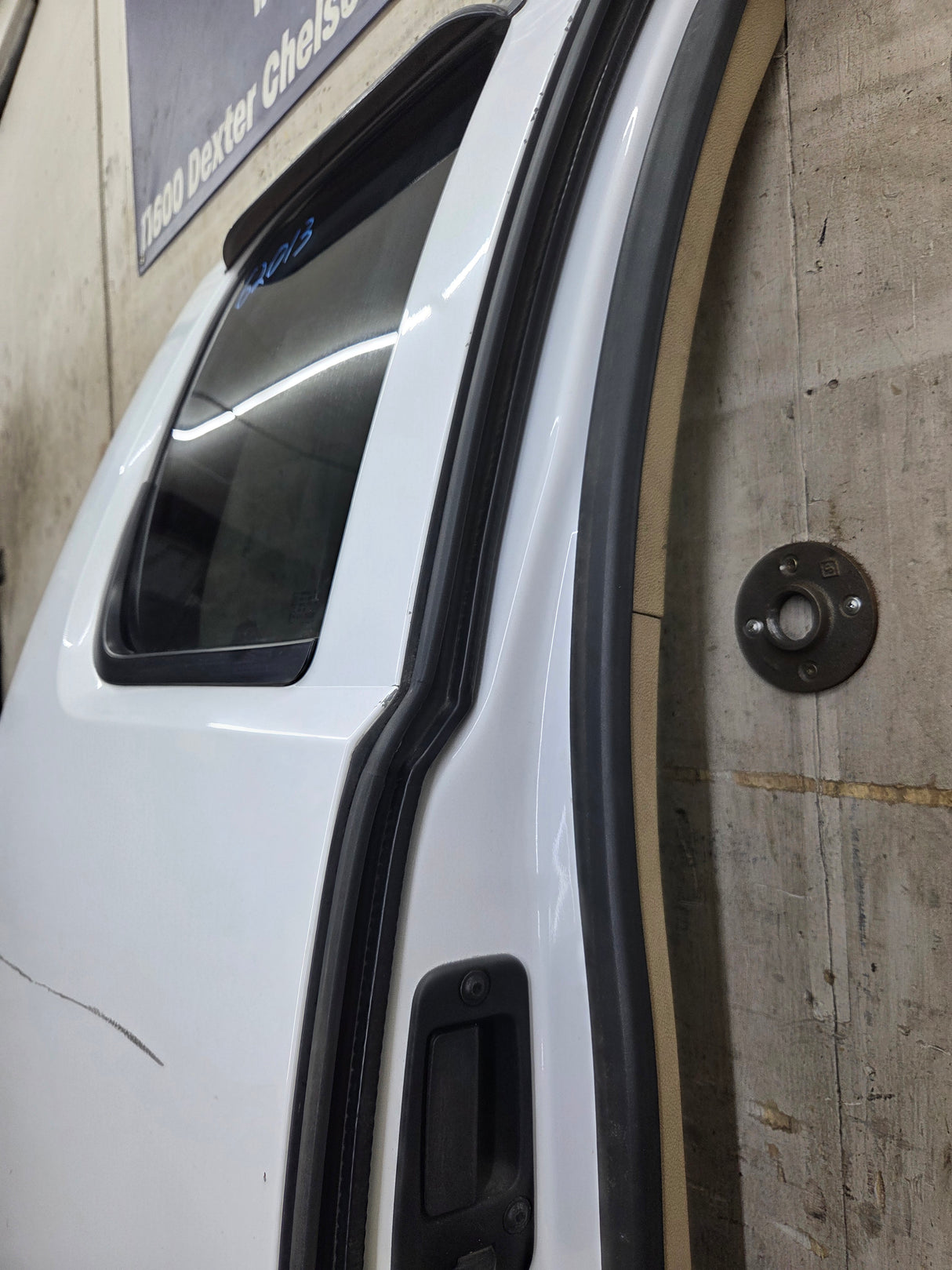 2007-2013 Chevrolet Silverado / GMC Sierra 1500 2500 3500 HD Passenger side Extended Cab RH Rear Door
