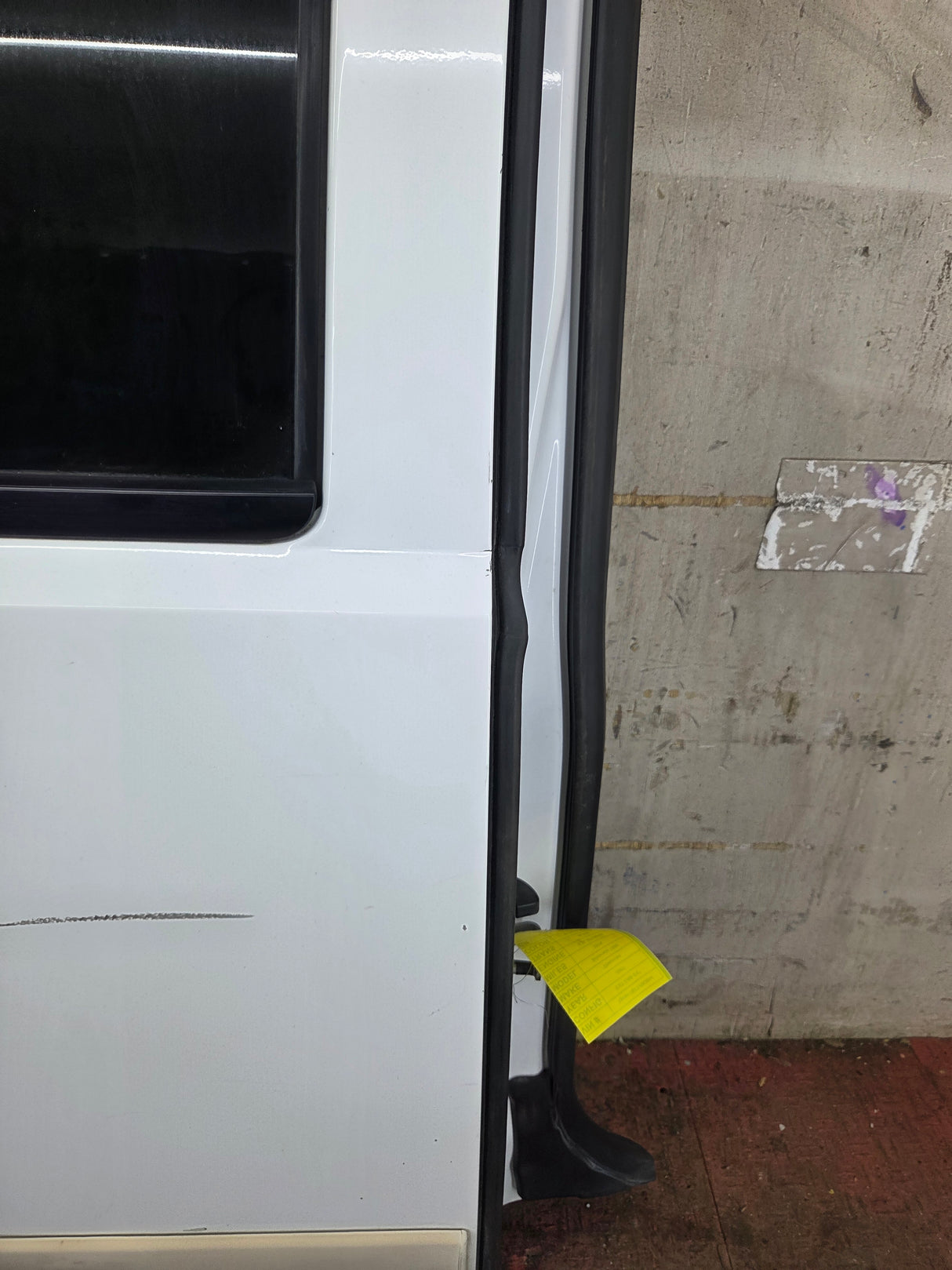 2007-2013 Chevrolet Silverado / GMC Sierra 1500 2500 3500 HD Passenger side Extended Cab RH Rear Door